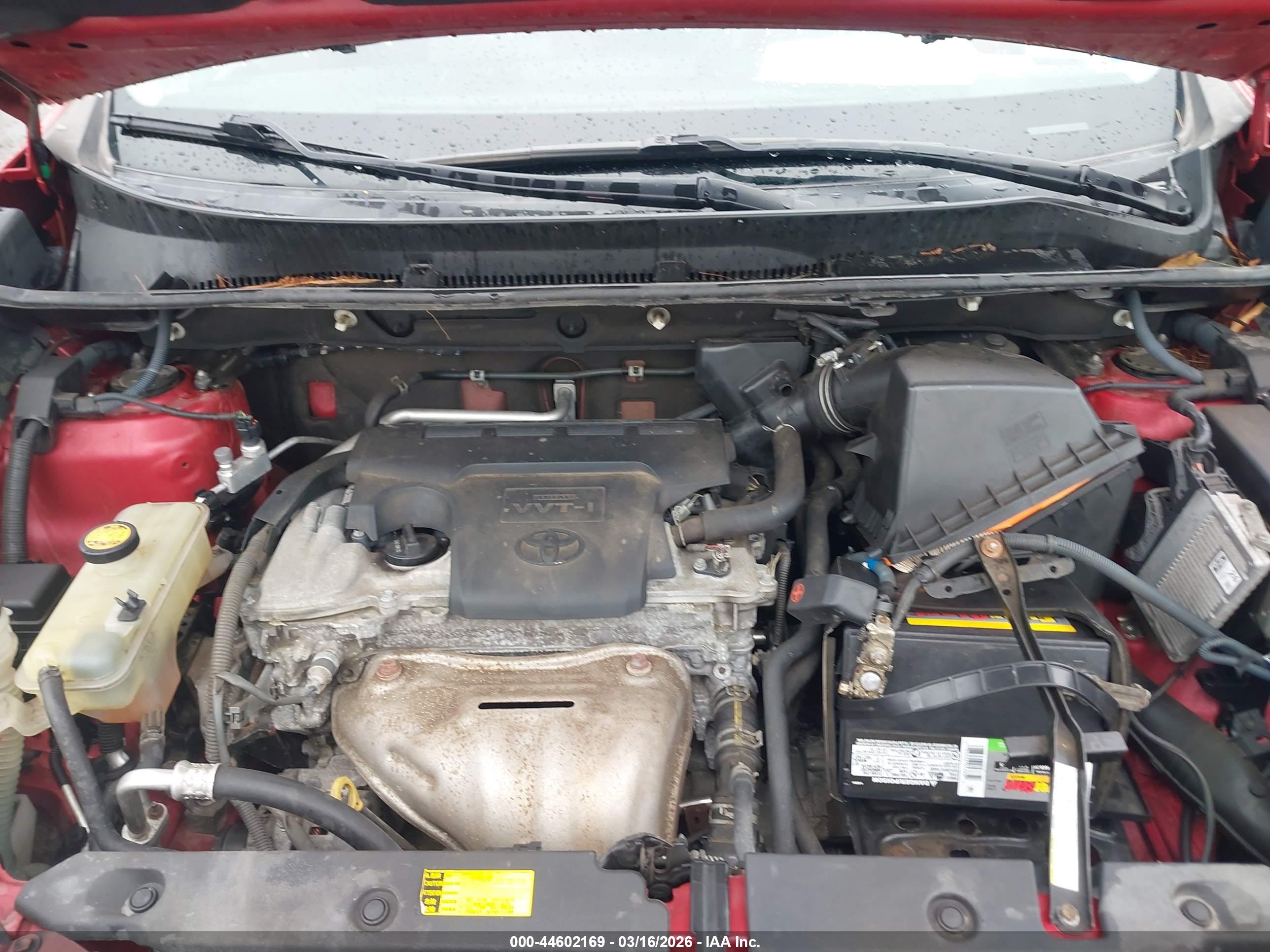 TOYOTA RAV4 image 10