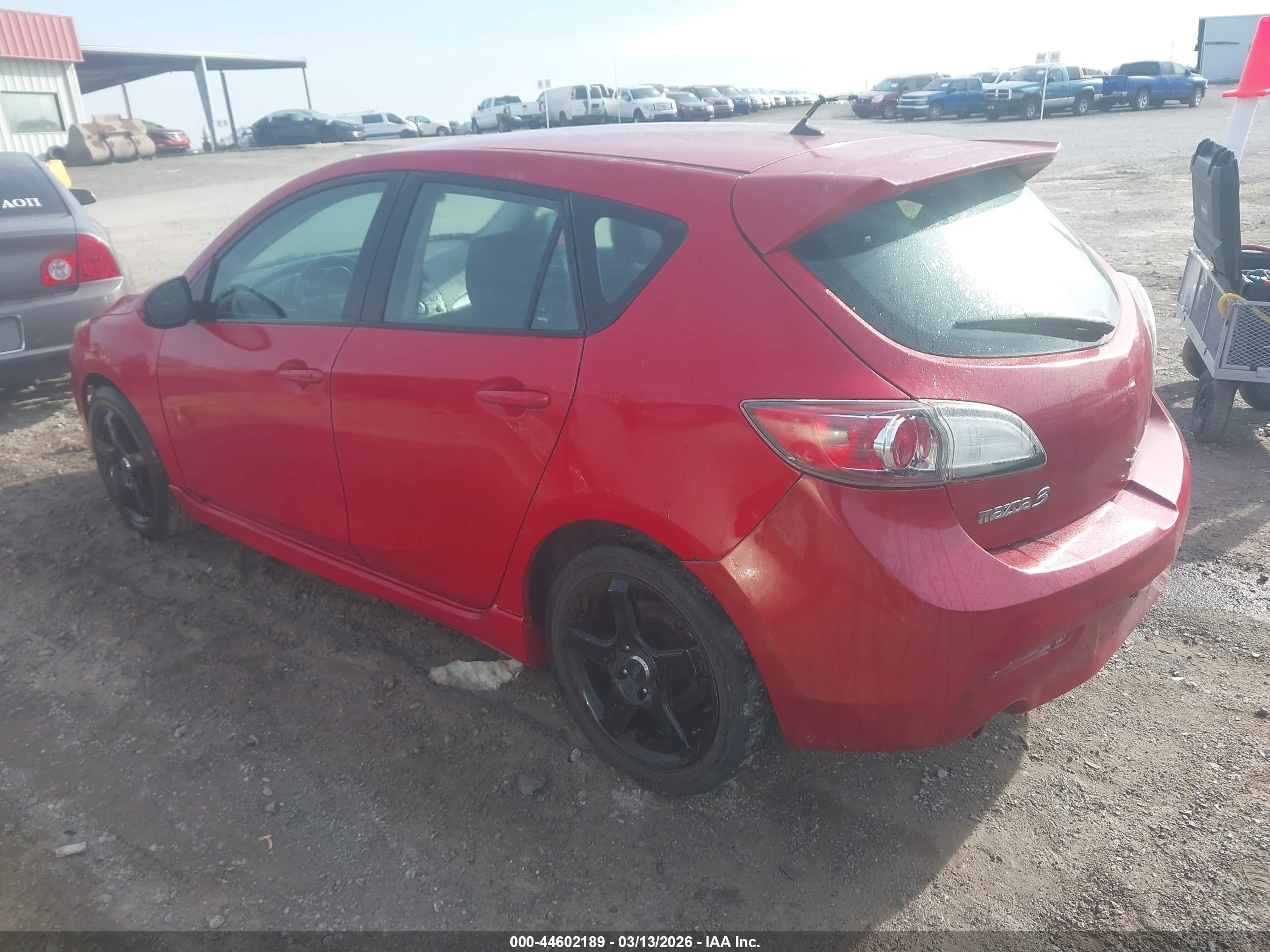 MAZDA MAZDA3 image 3