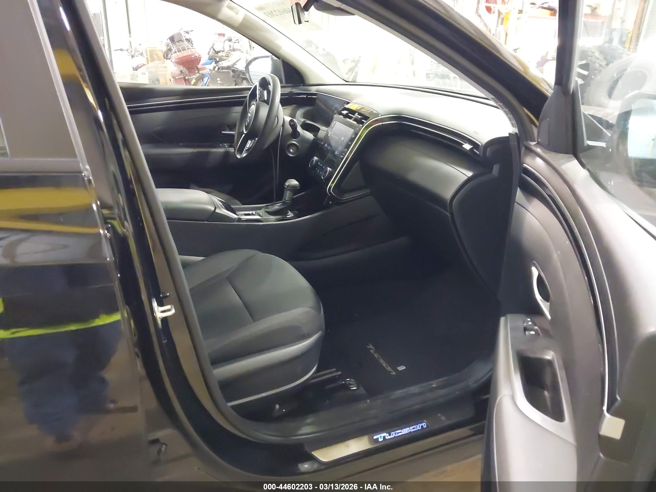HYUNDAI TUCSON image 5