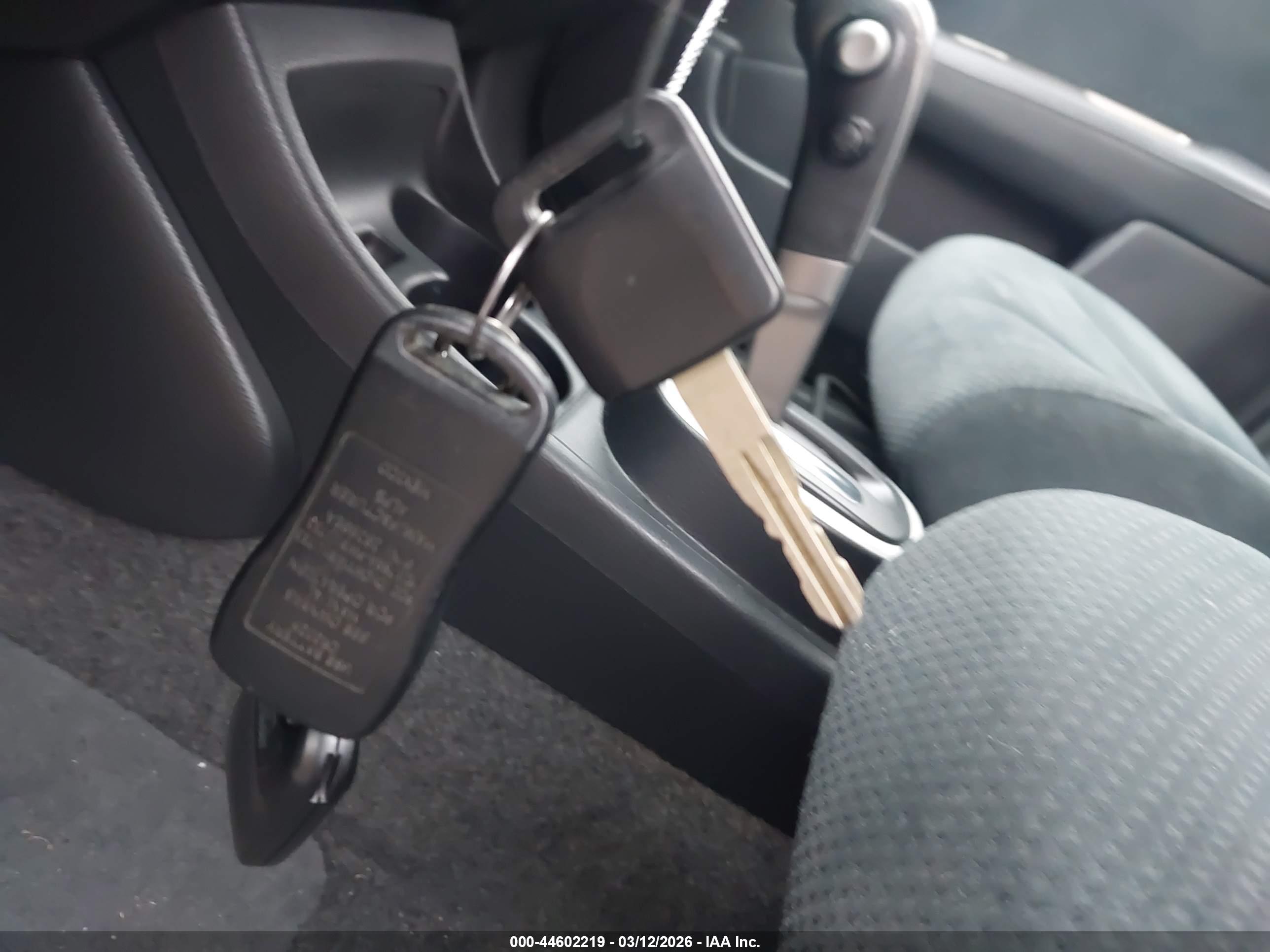 NISSAN VERSA image 11