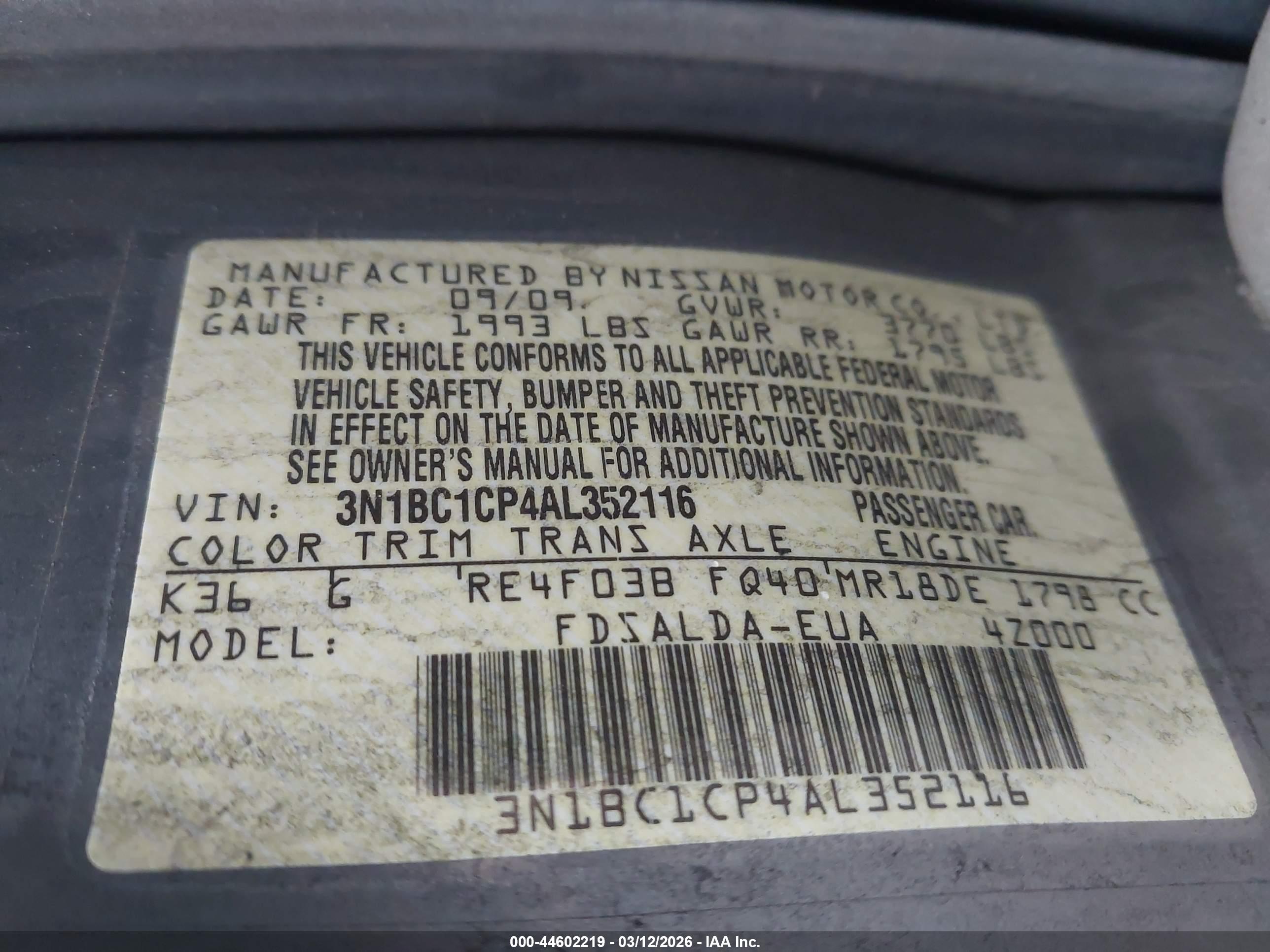 NISSAN VERSA image 9