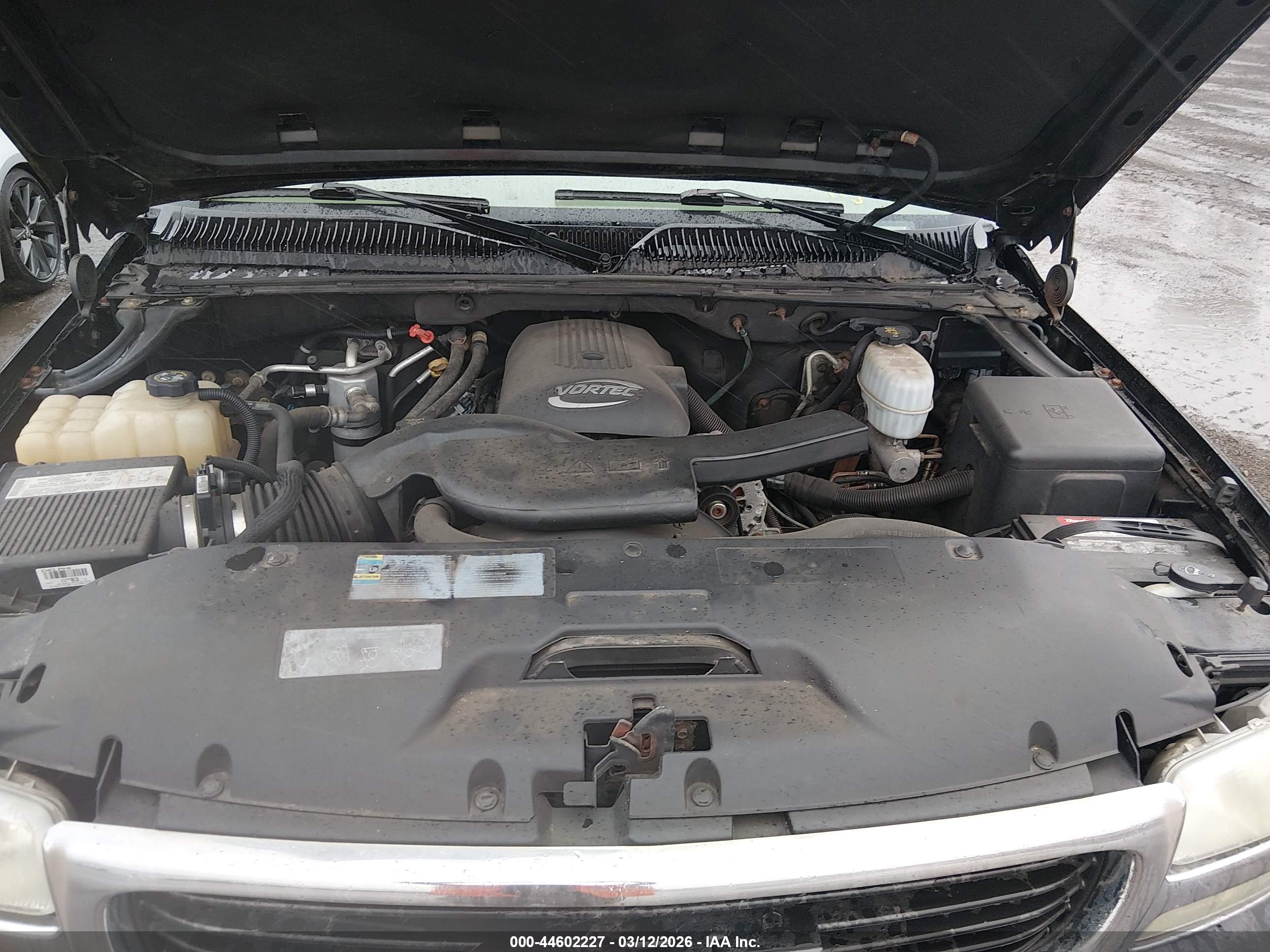 GMC YUKON image 10