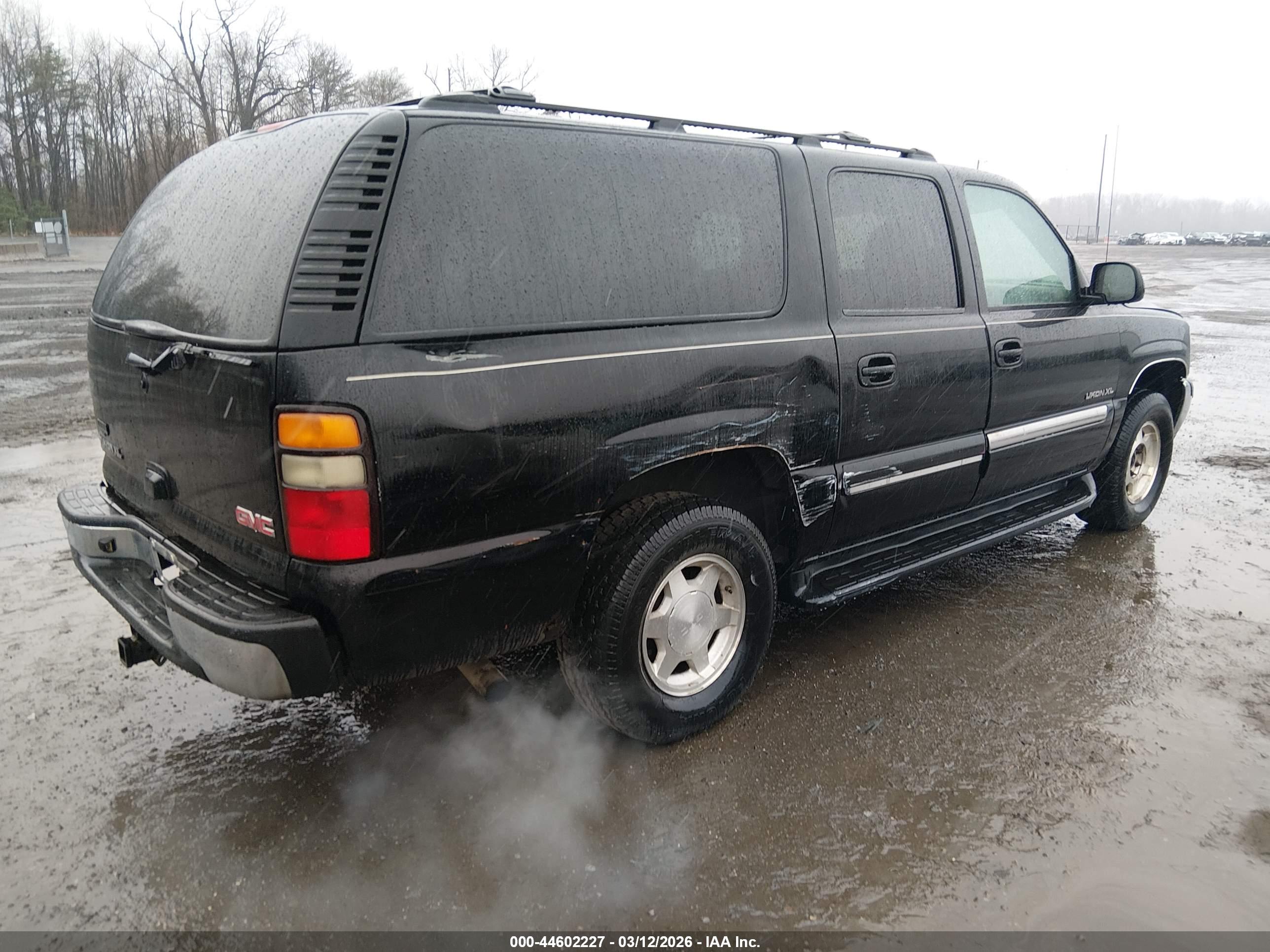 GMC YUKON image 4