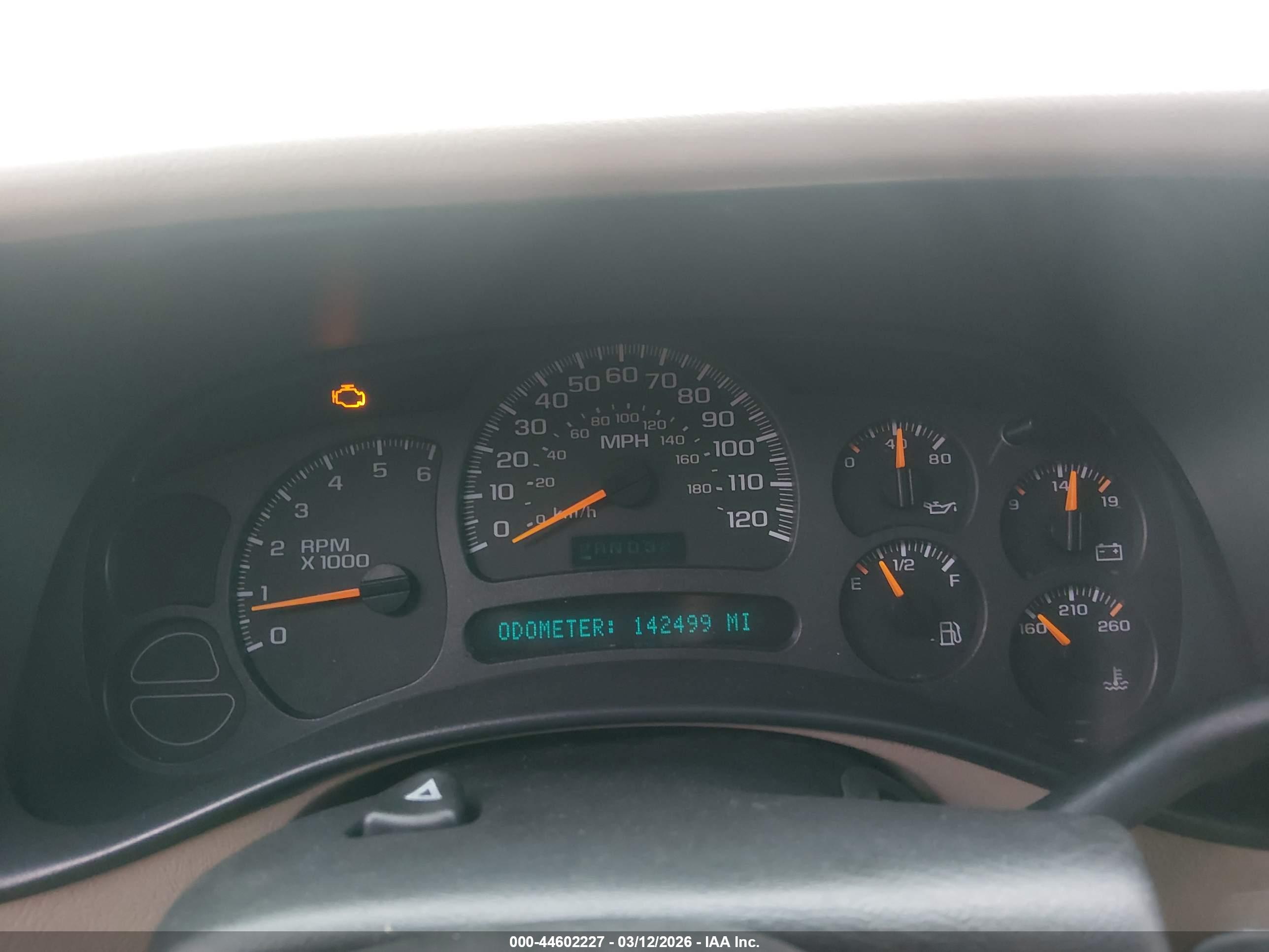 GMC YUKON image 7