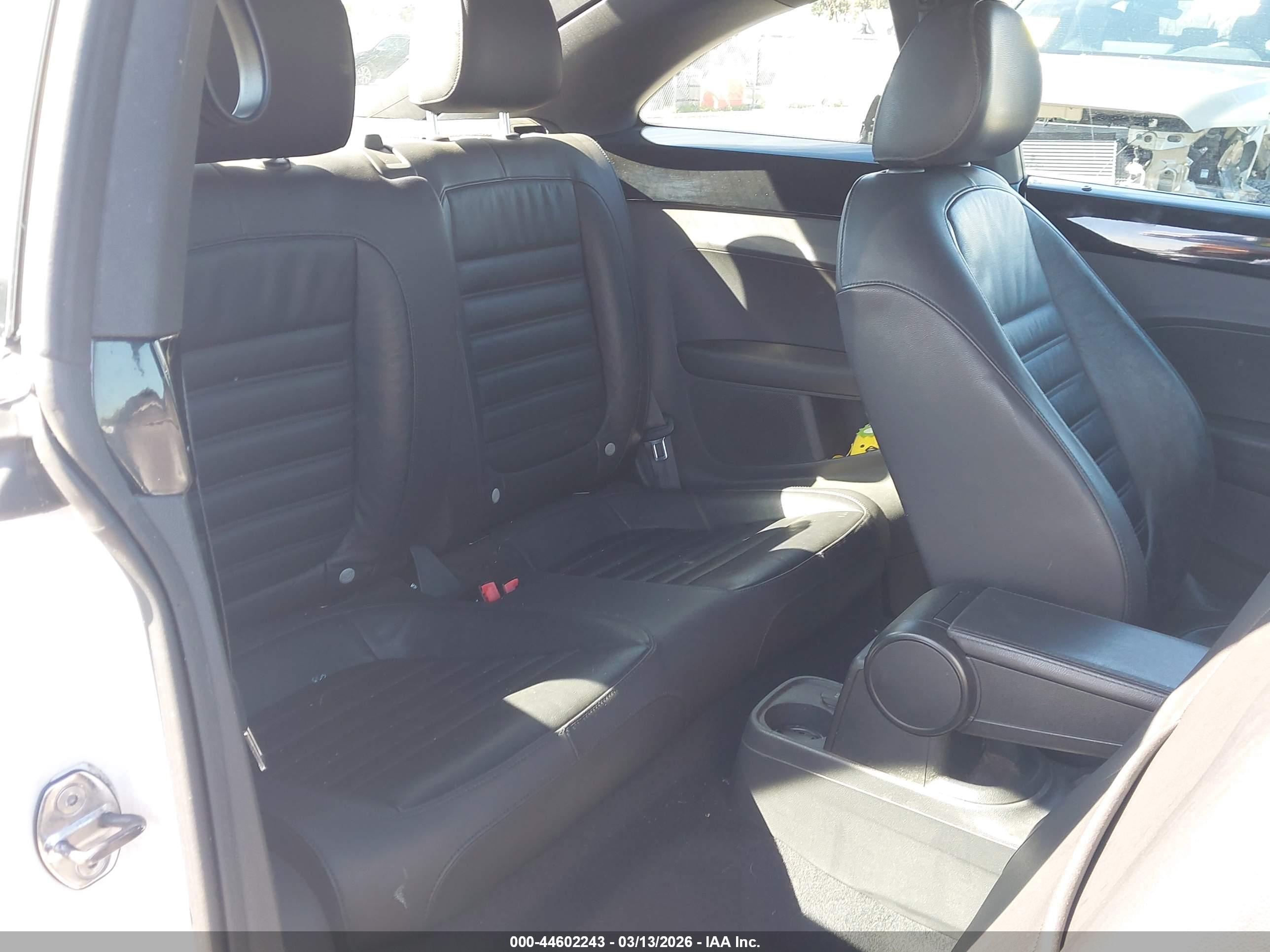 VOLKSWAGEN BEETLE image 8