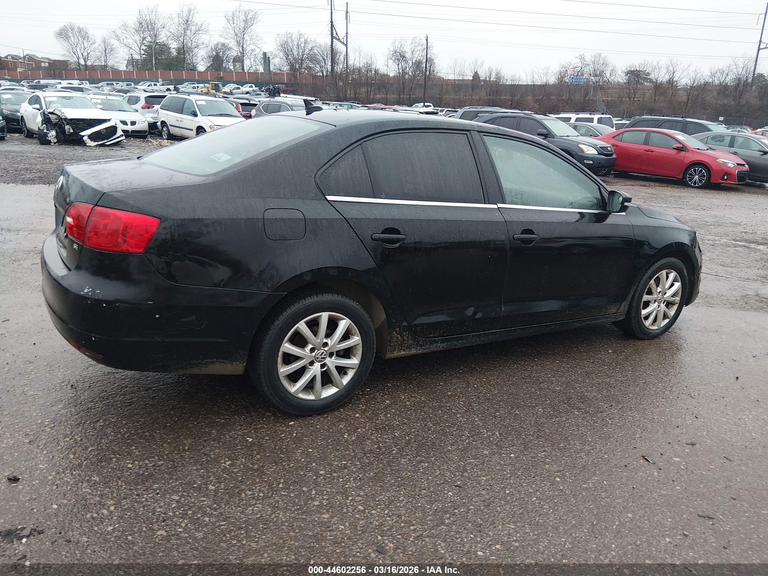 VOLKSWAGEN JETTA image 4