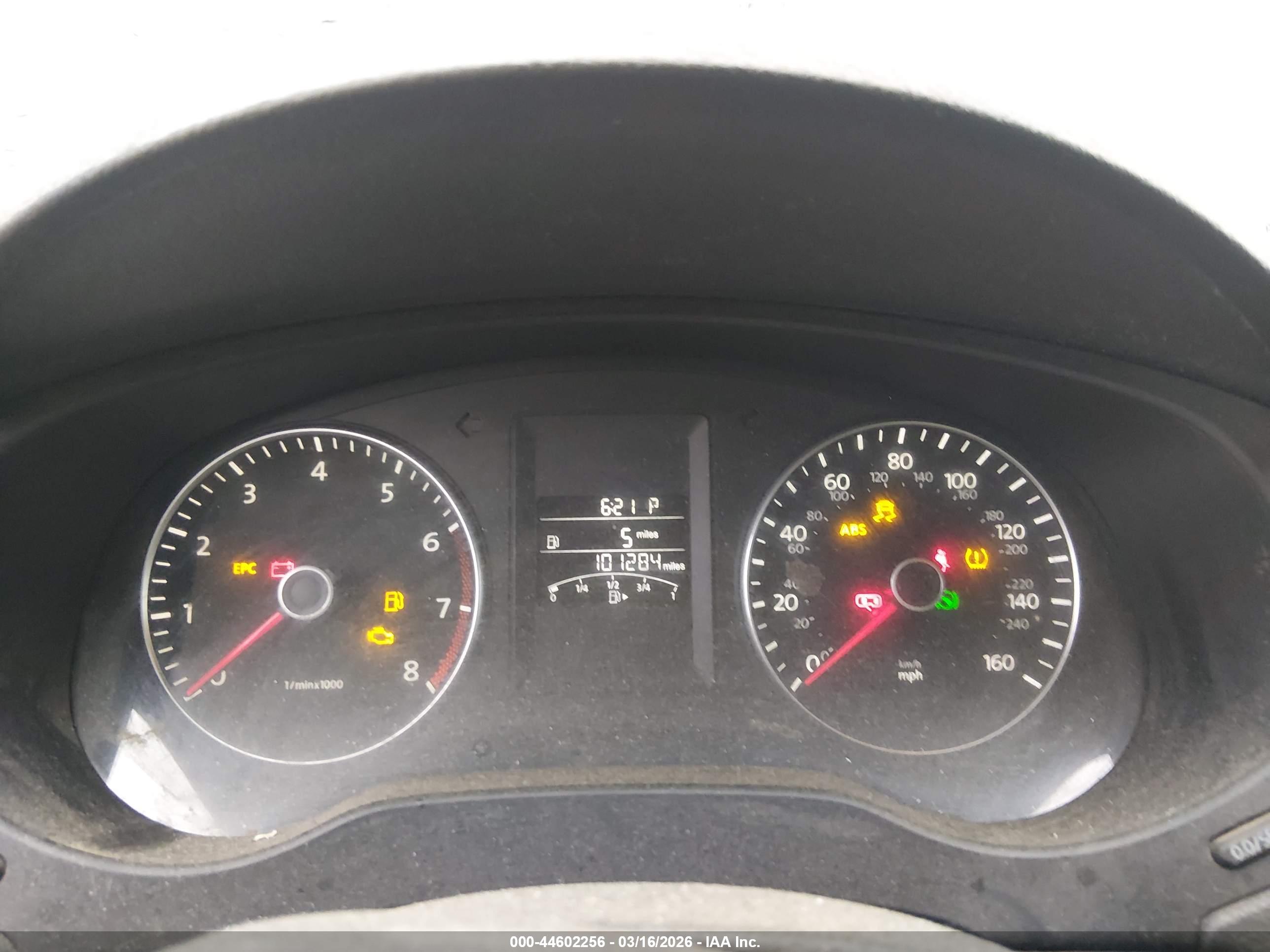 VOLKSWAGEN JETTA image 7