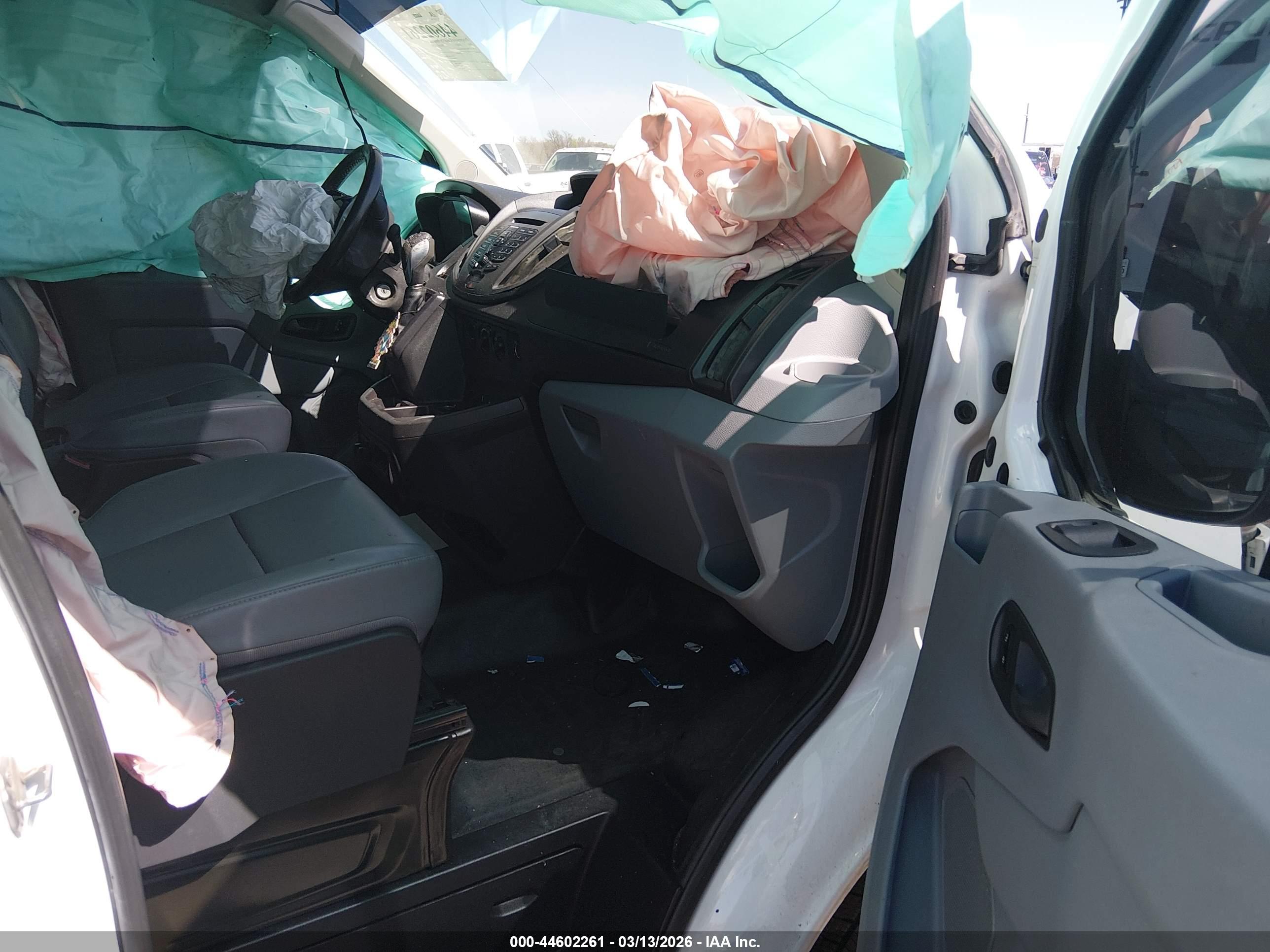 FORD TRANSIT-250 image 5