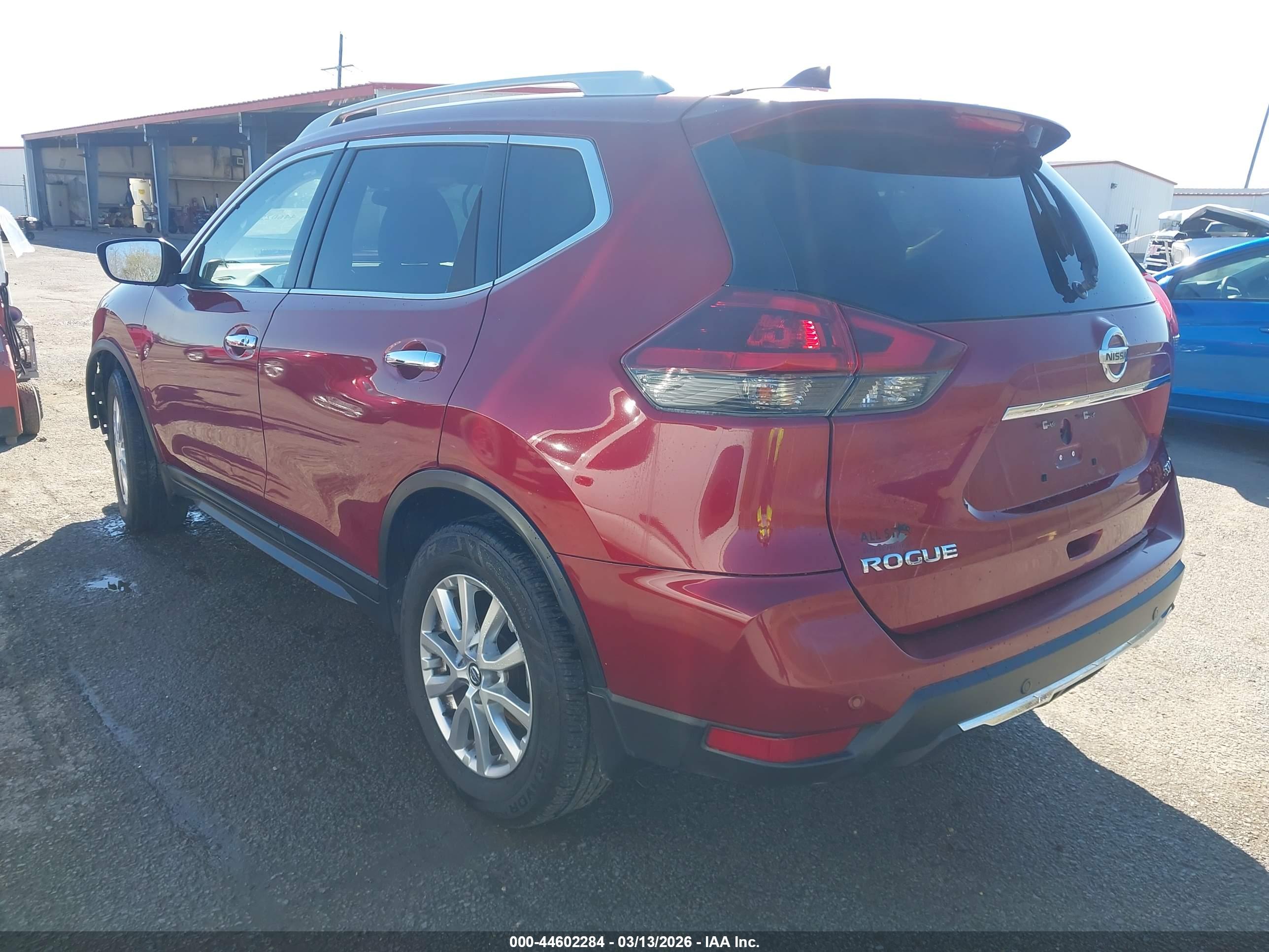 NISSAN ROGUE image 3