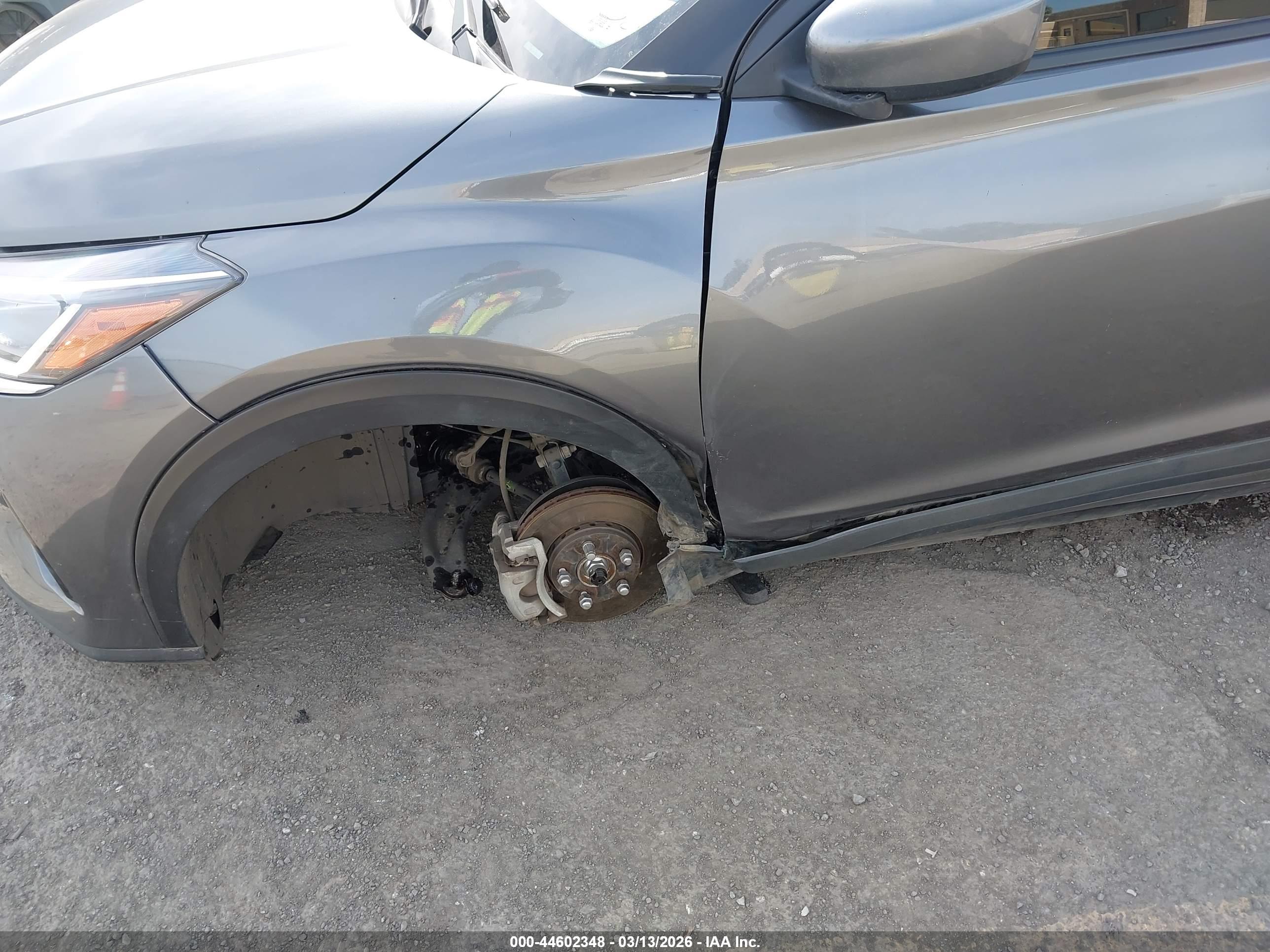 NISSAN KICKS image 6