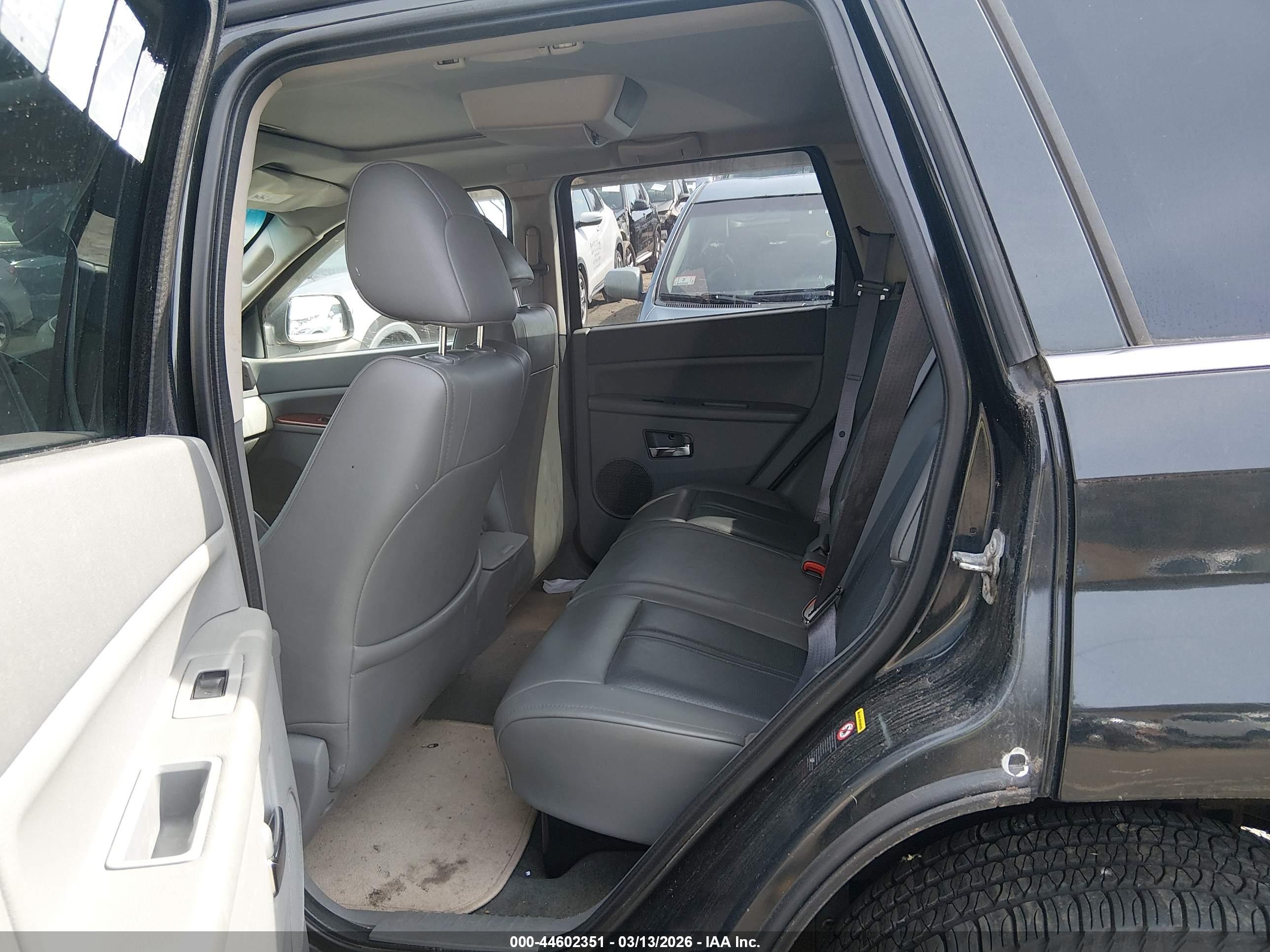 JEEP GRAND image 8