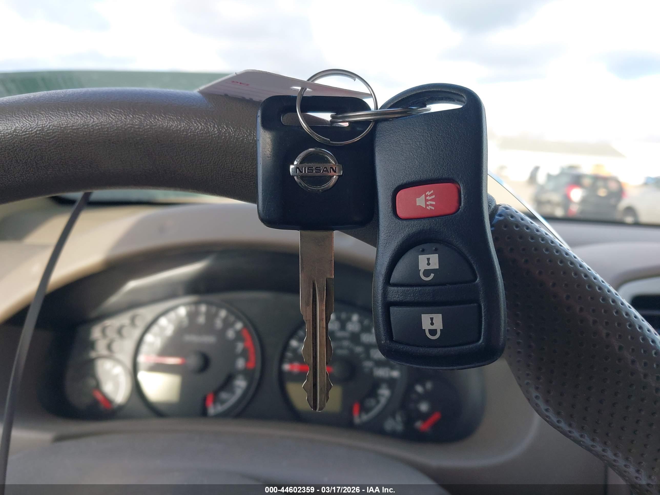 NISSAN FRONTIER image 11