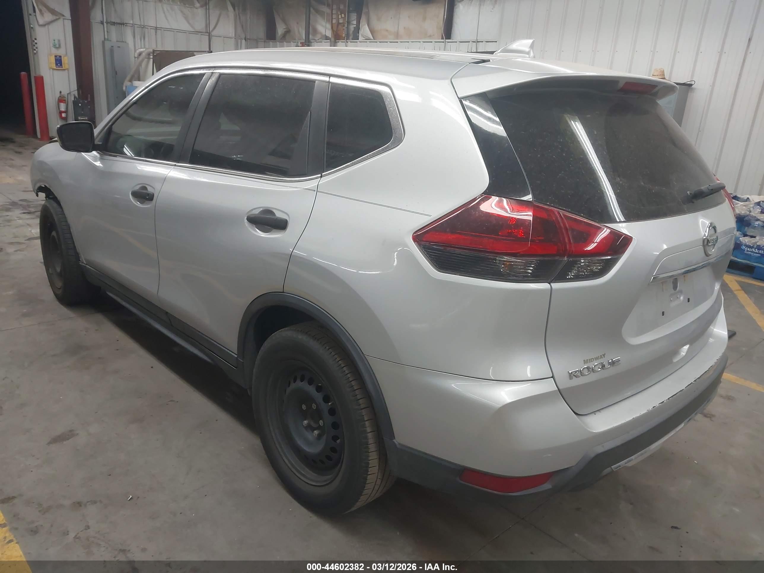 NISSAN ROGUE image 3