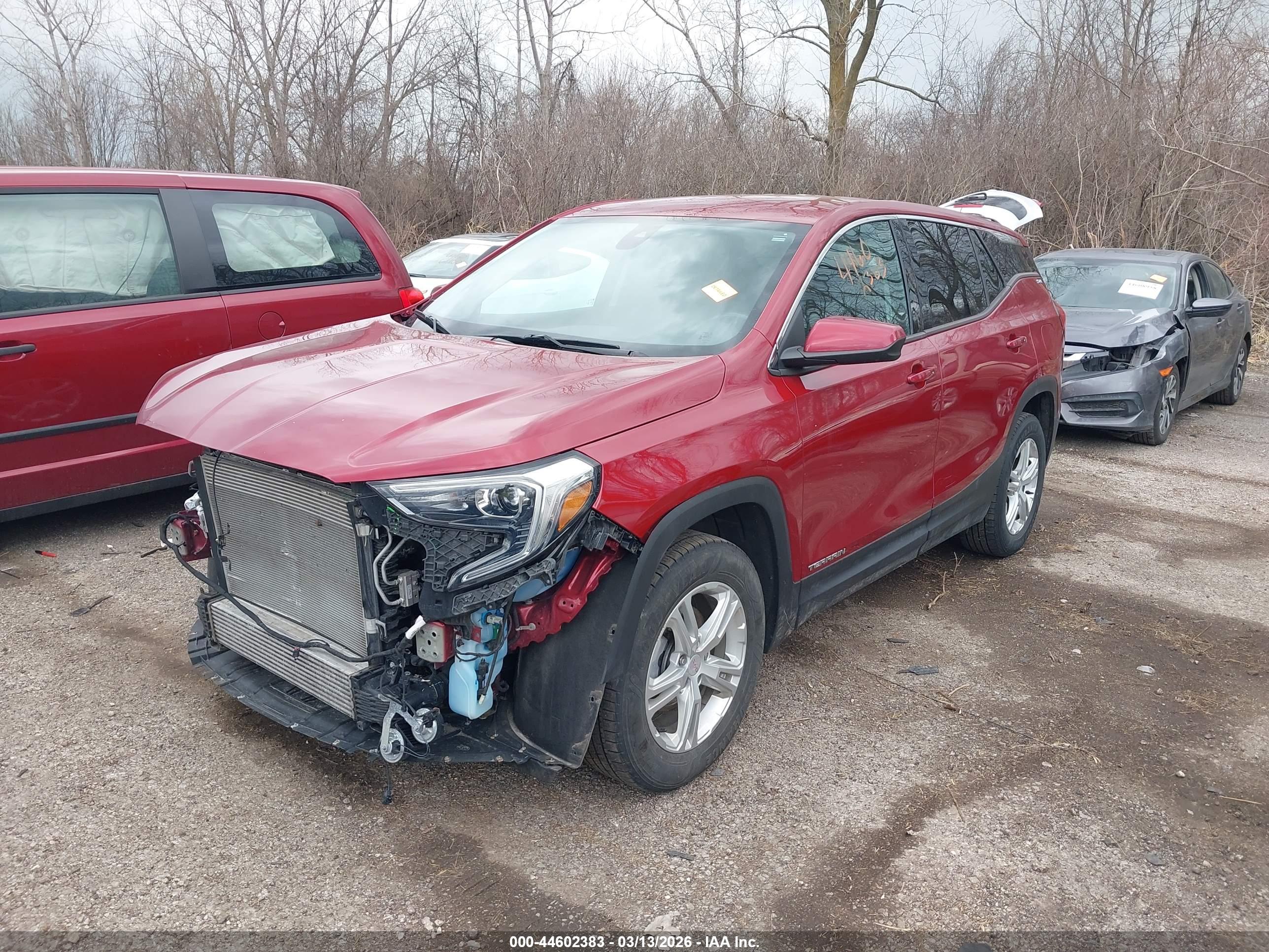 GMC TERRAIN image 2