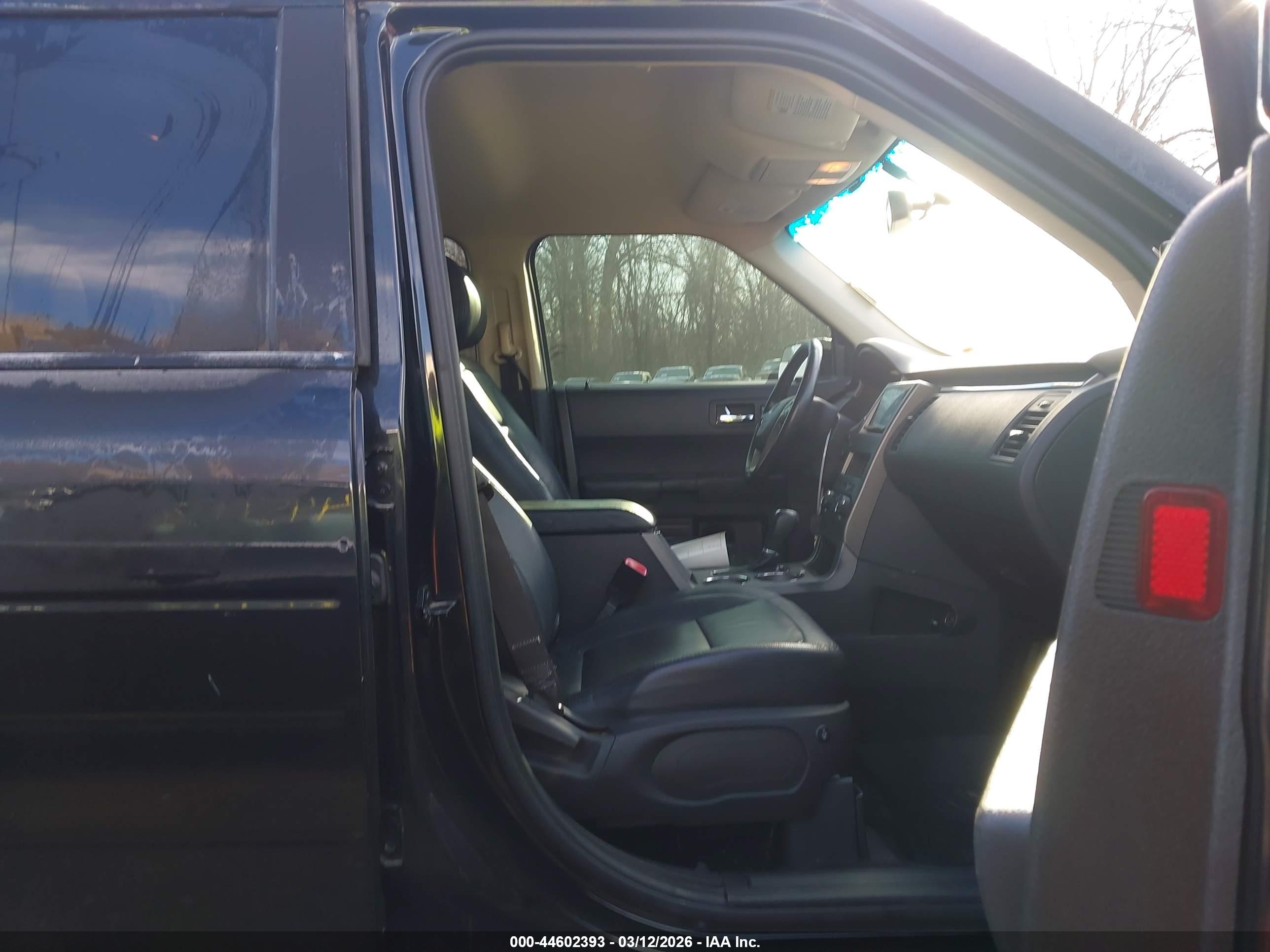 FORD FLEX image 5
