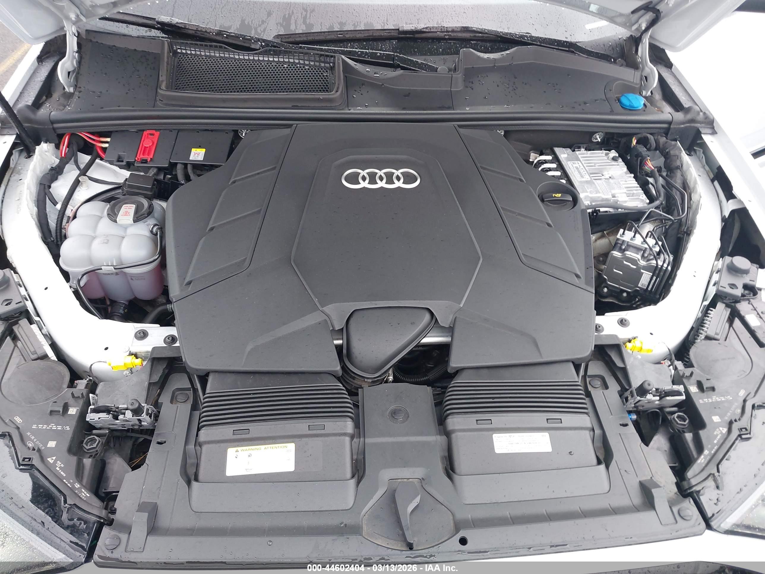 AUDI Q7 image 10