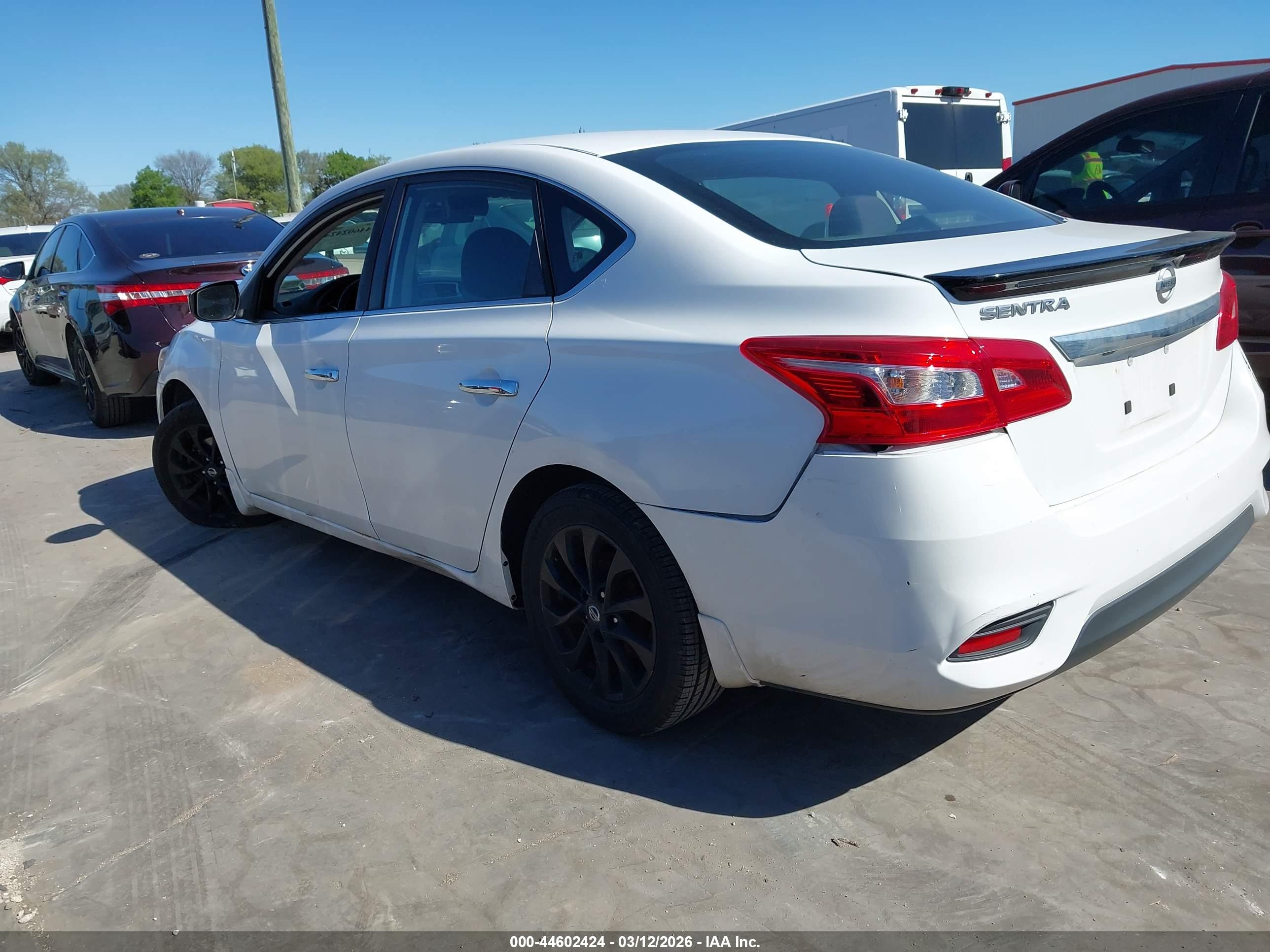 NISSAN SENTRA image 3