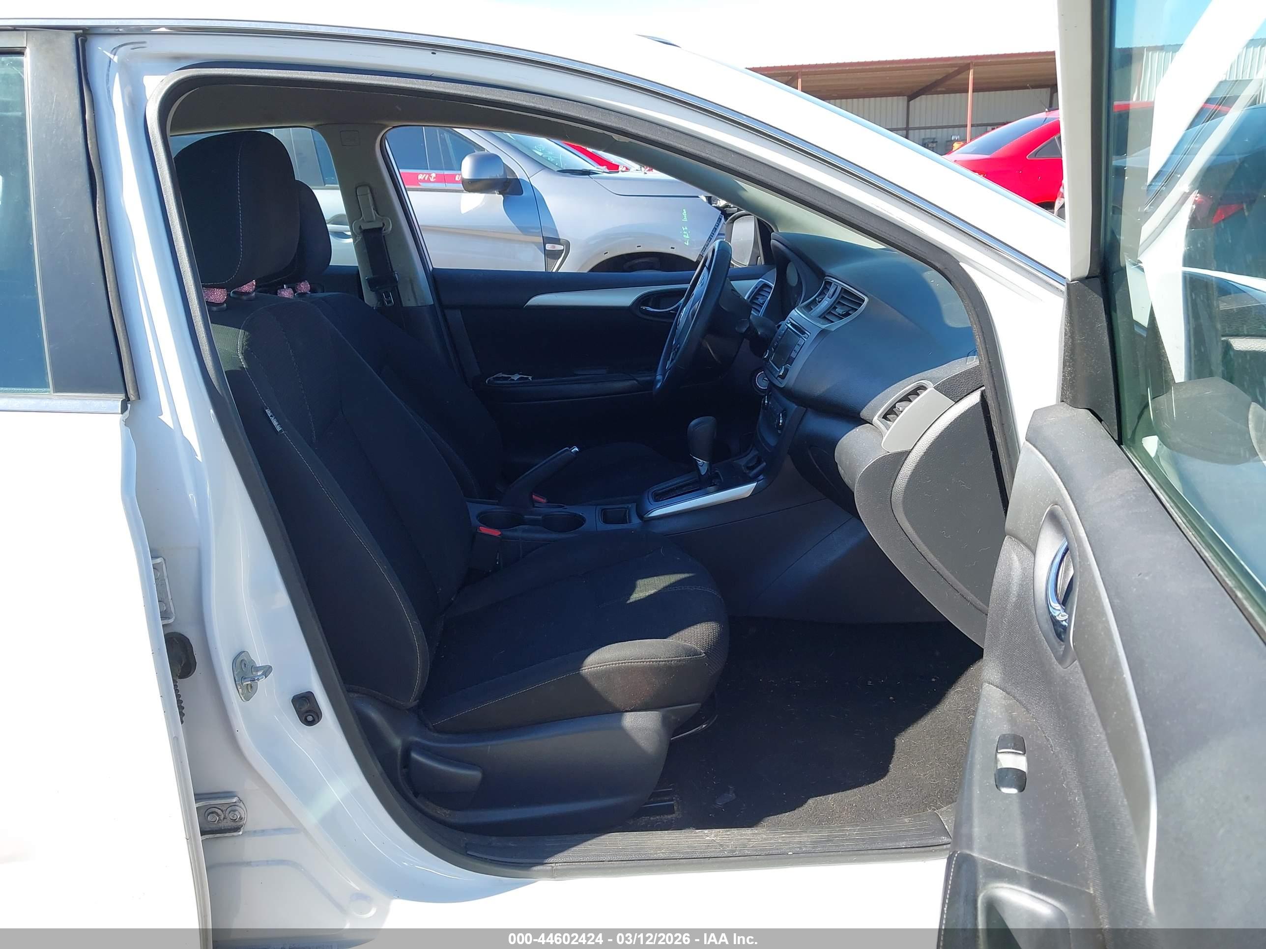 NISSAN SENTRA image 5