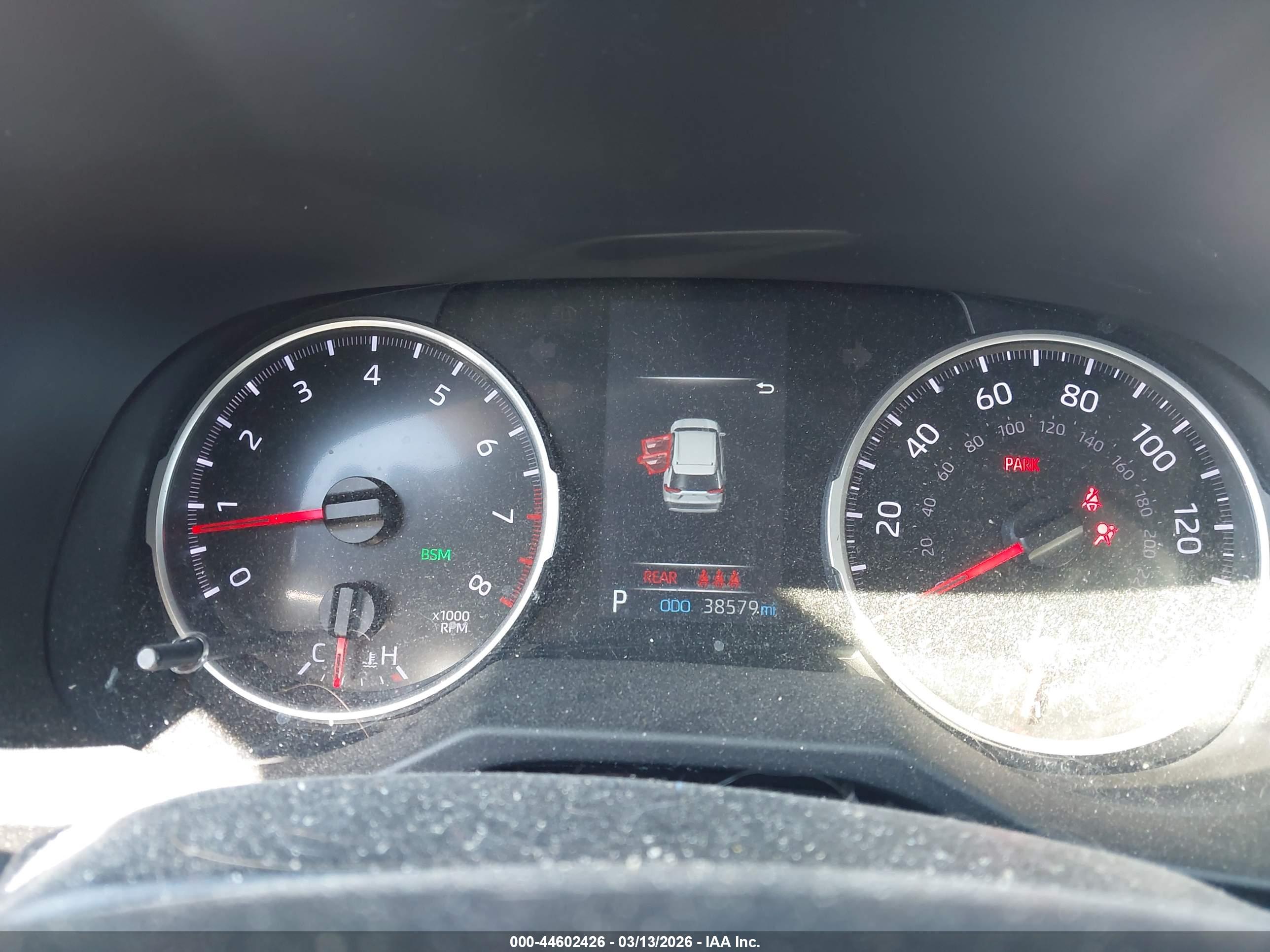 TOYOTA RAV4 image 7