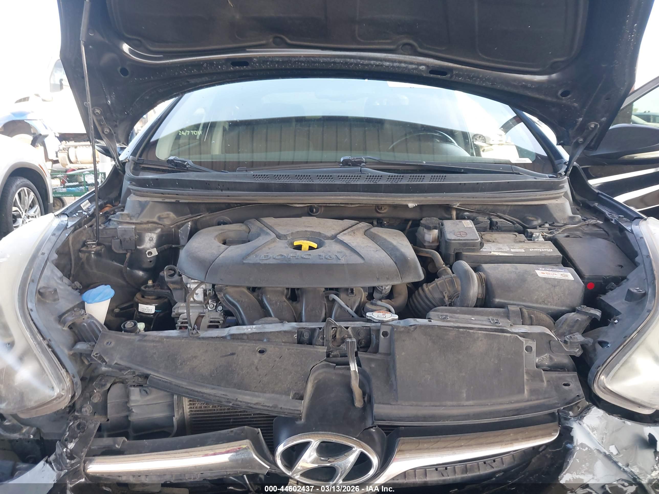 HYUNDAI ELANTRA image 10
