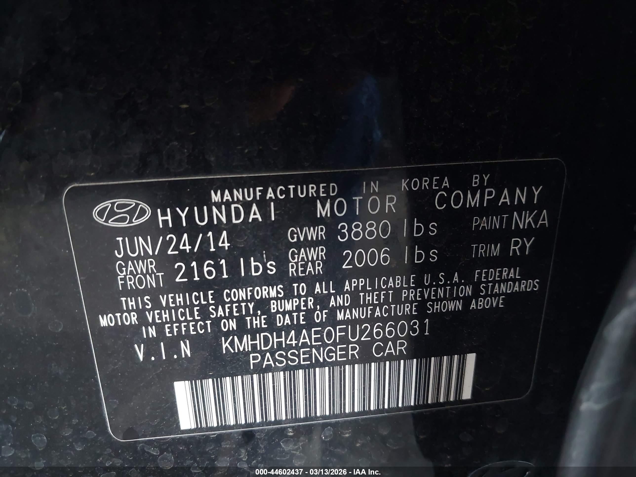 HYUNDAI ELANTRA image 9