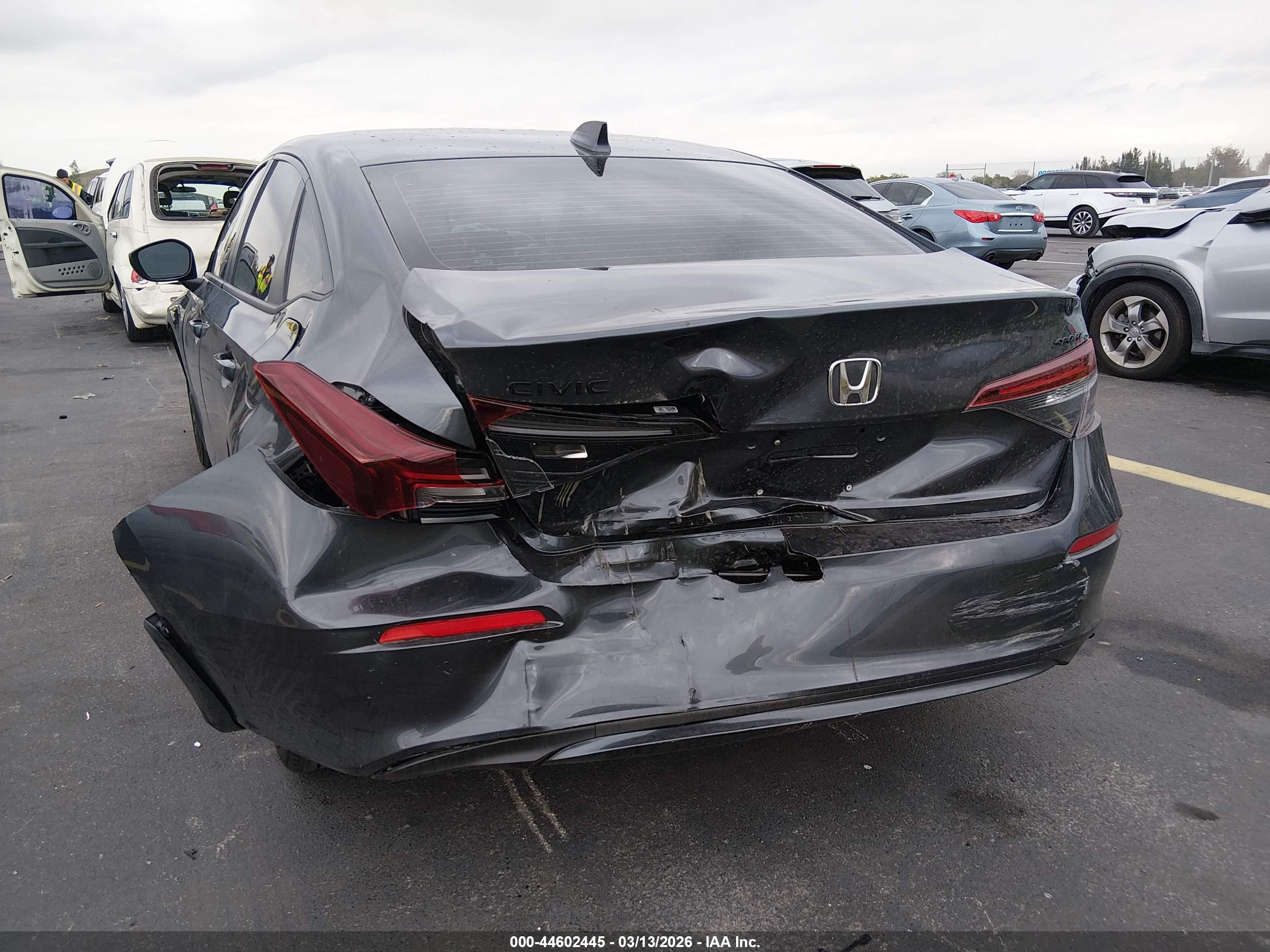 HONDA CIVIC image 6