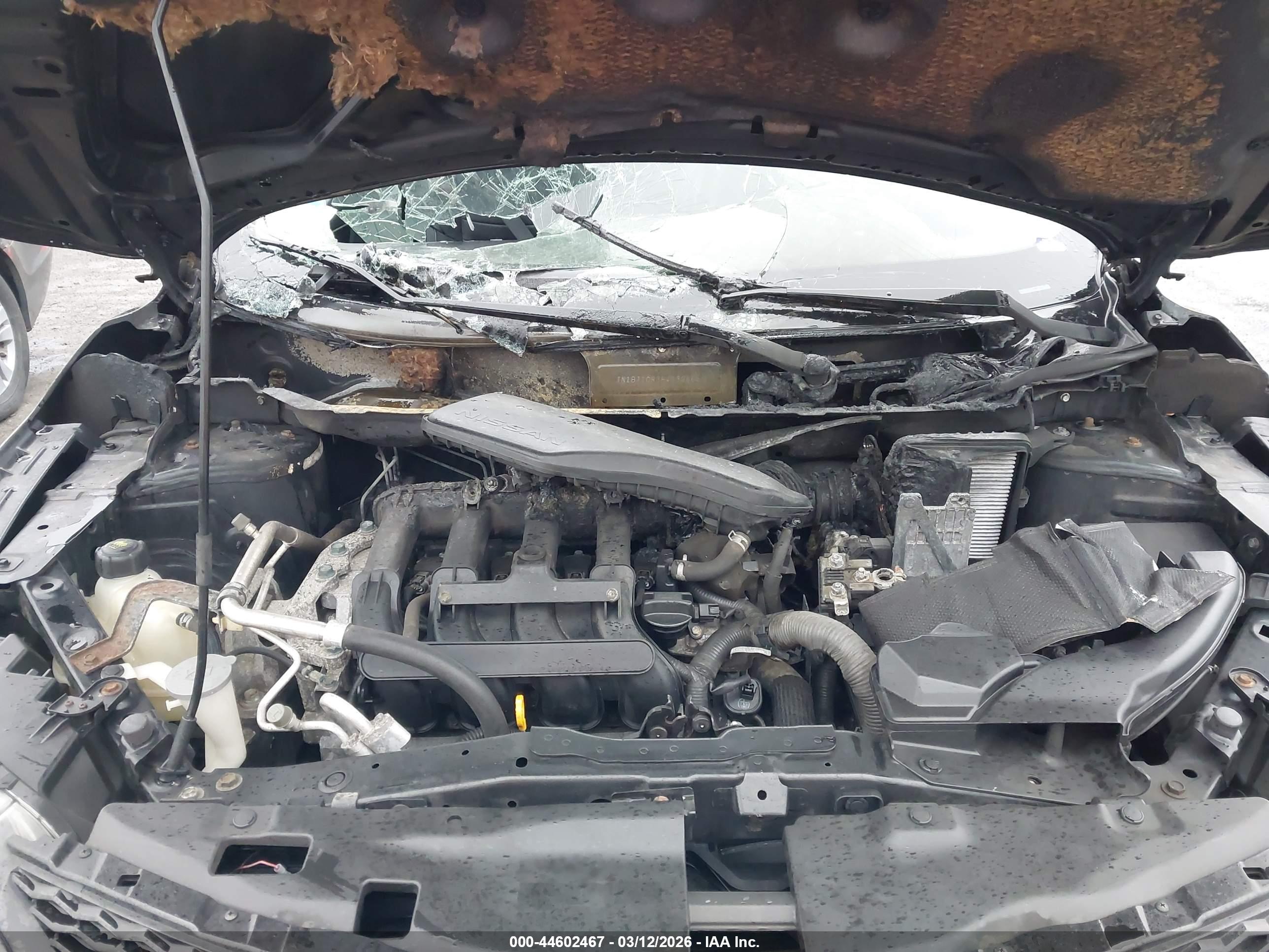 NISSAN ROGUE image 10