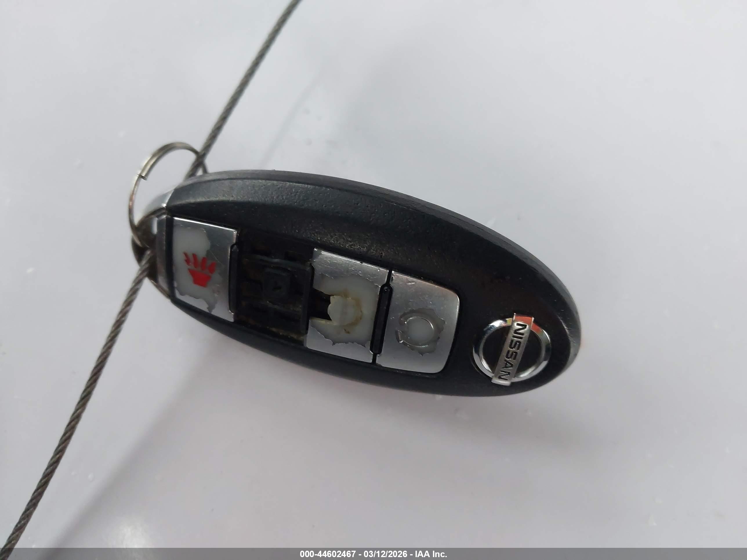 NISSAN ROGUE image 11
