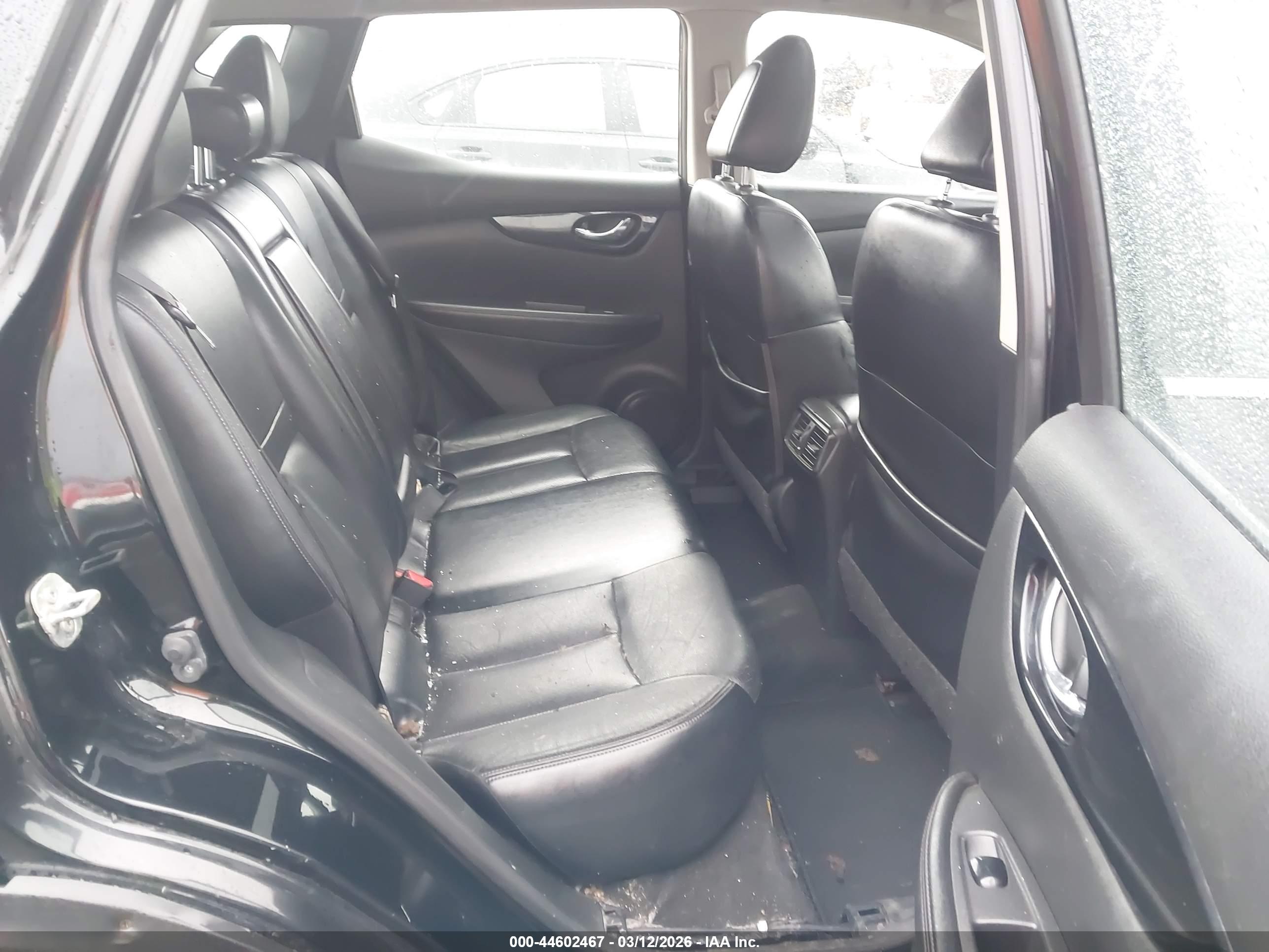 NISSAN ROGUE image 8