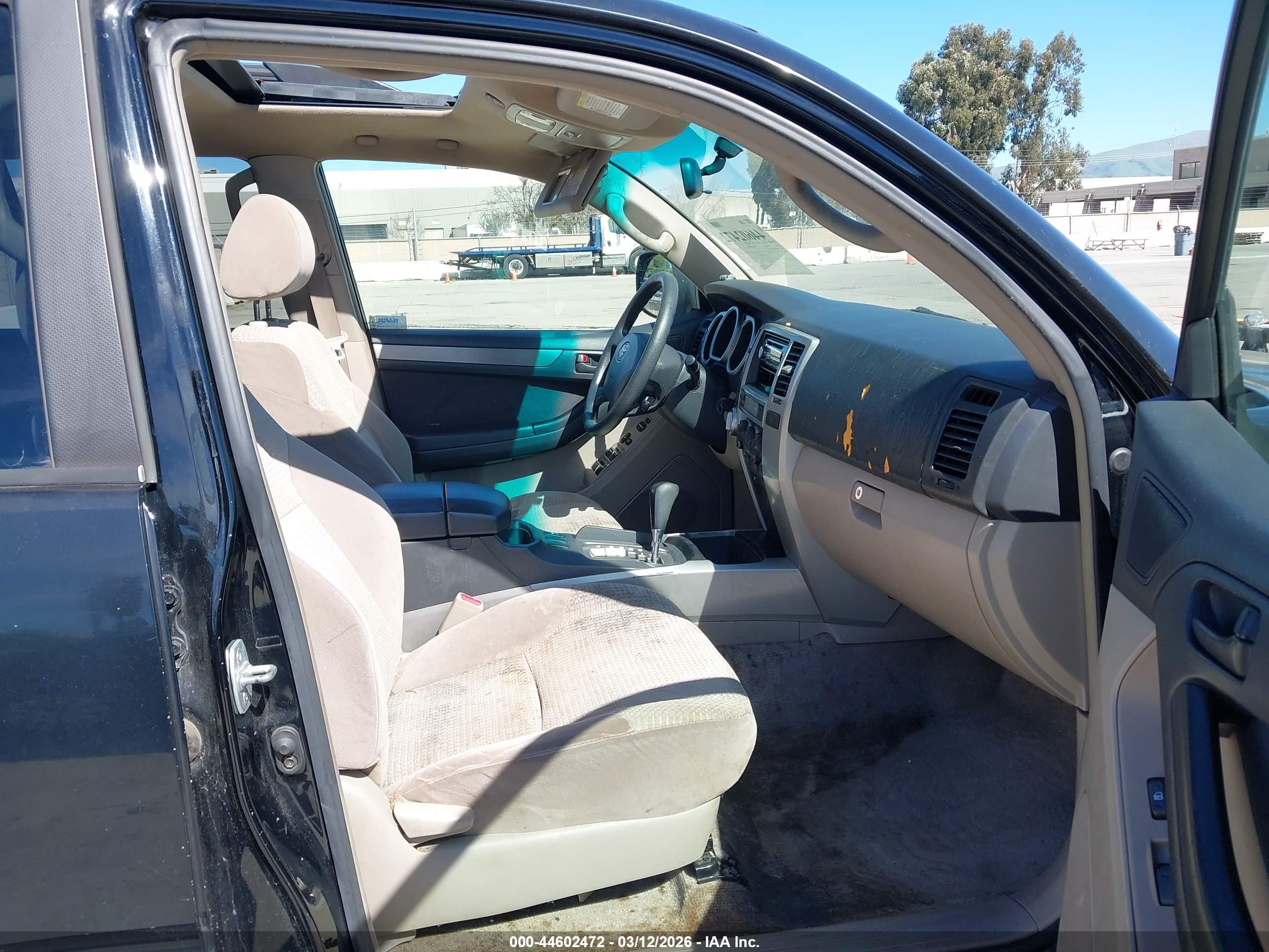 TOYOTA 4RUNNER image 5