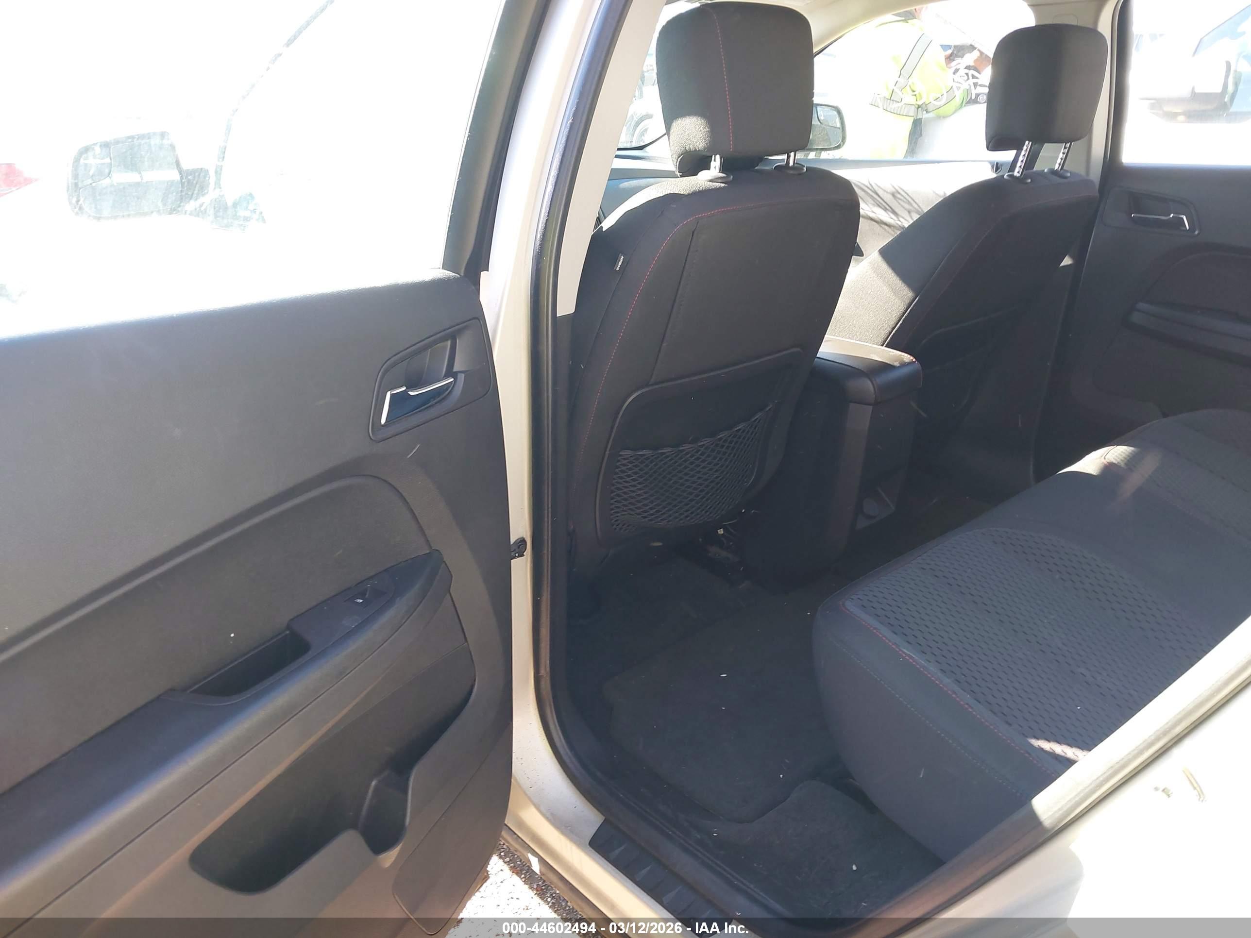 CHEVROLET EQUINOX image 8