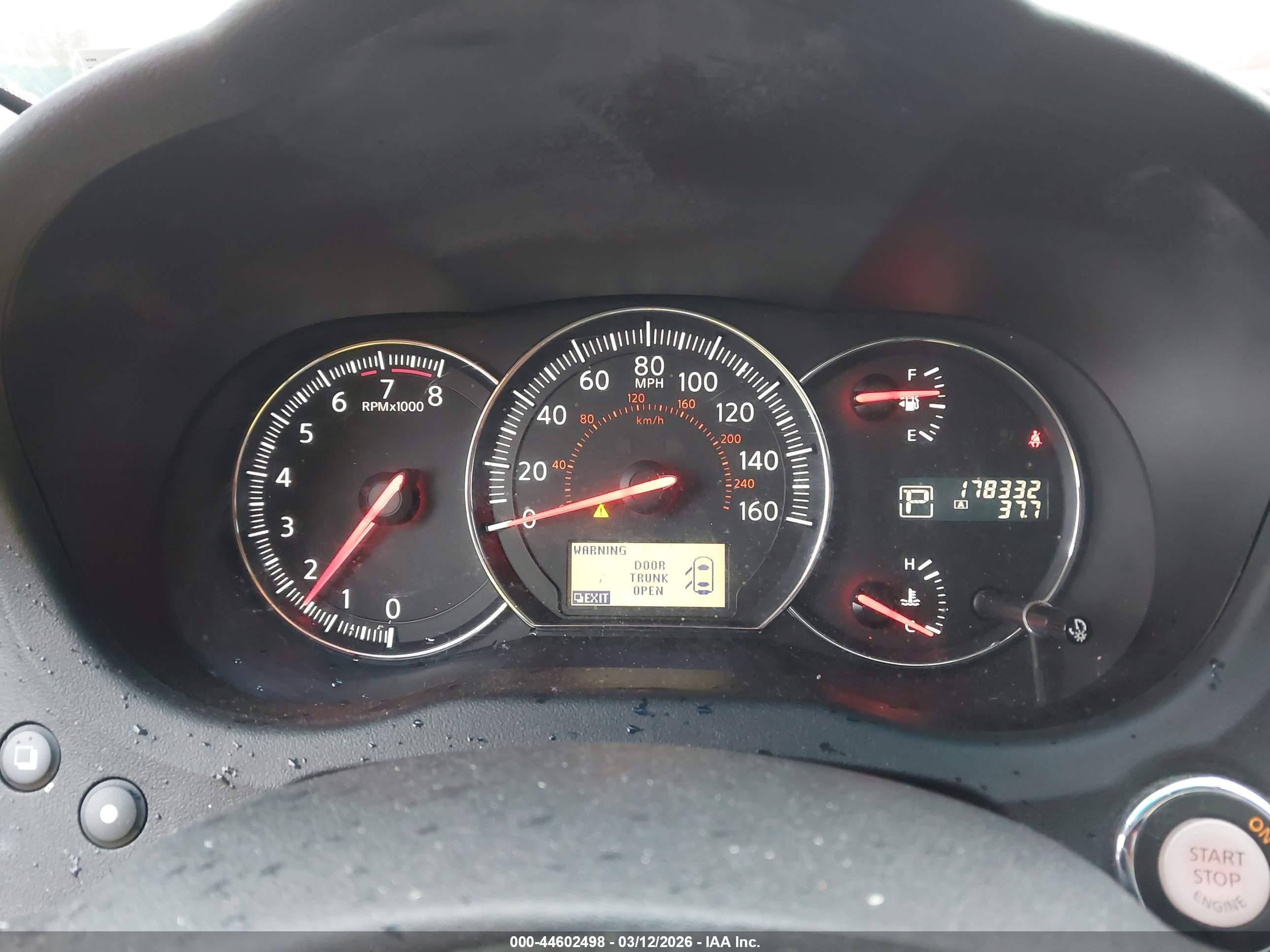 NISSAN MAXIMA image 7
