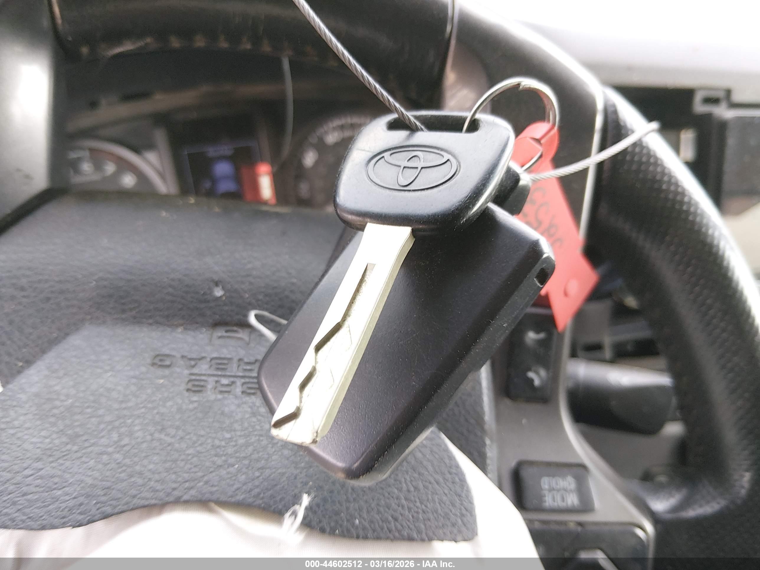 TOYOTA TACOMA image 11