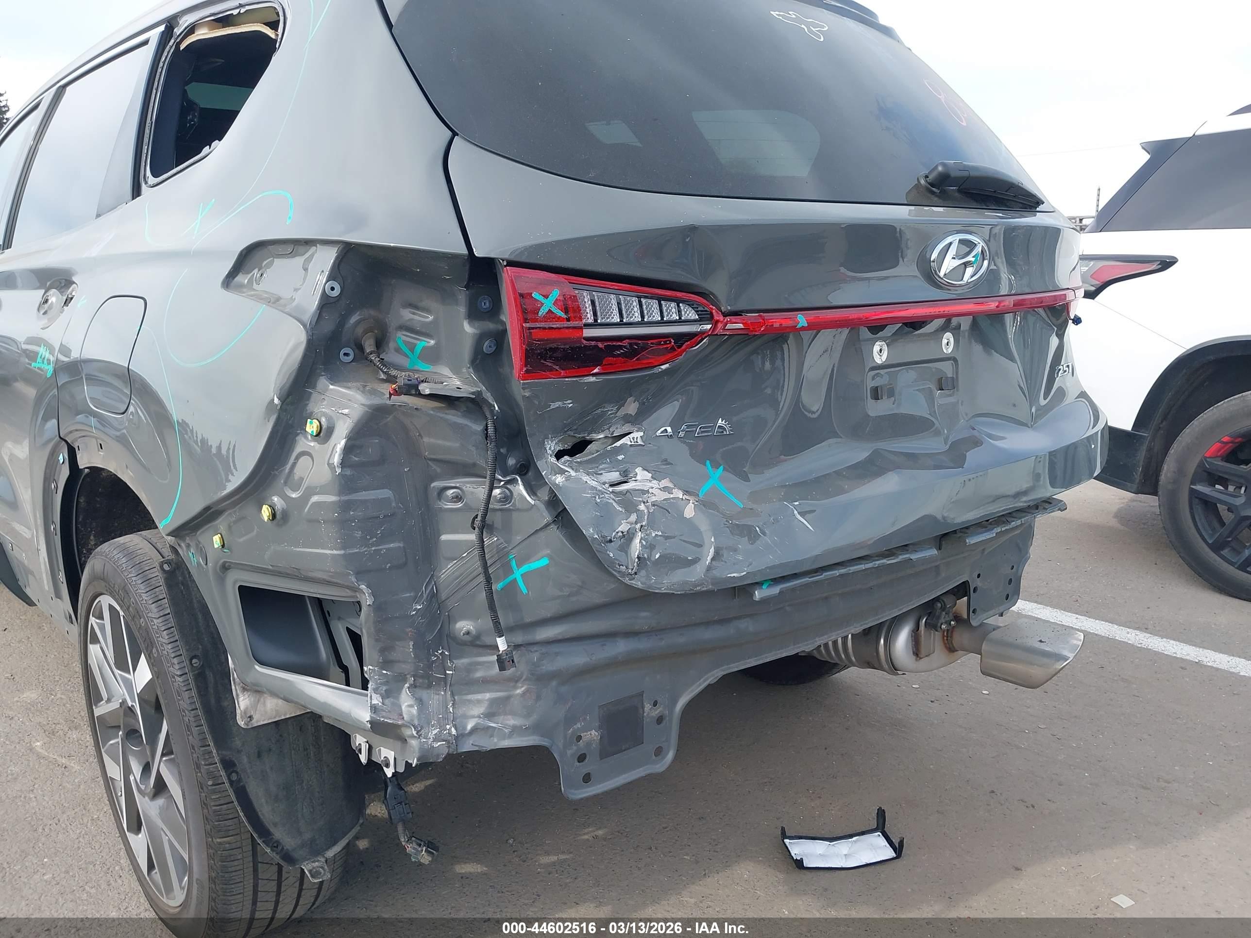 HYUNDAI SANTA image 6