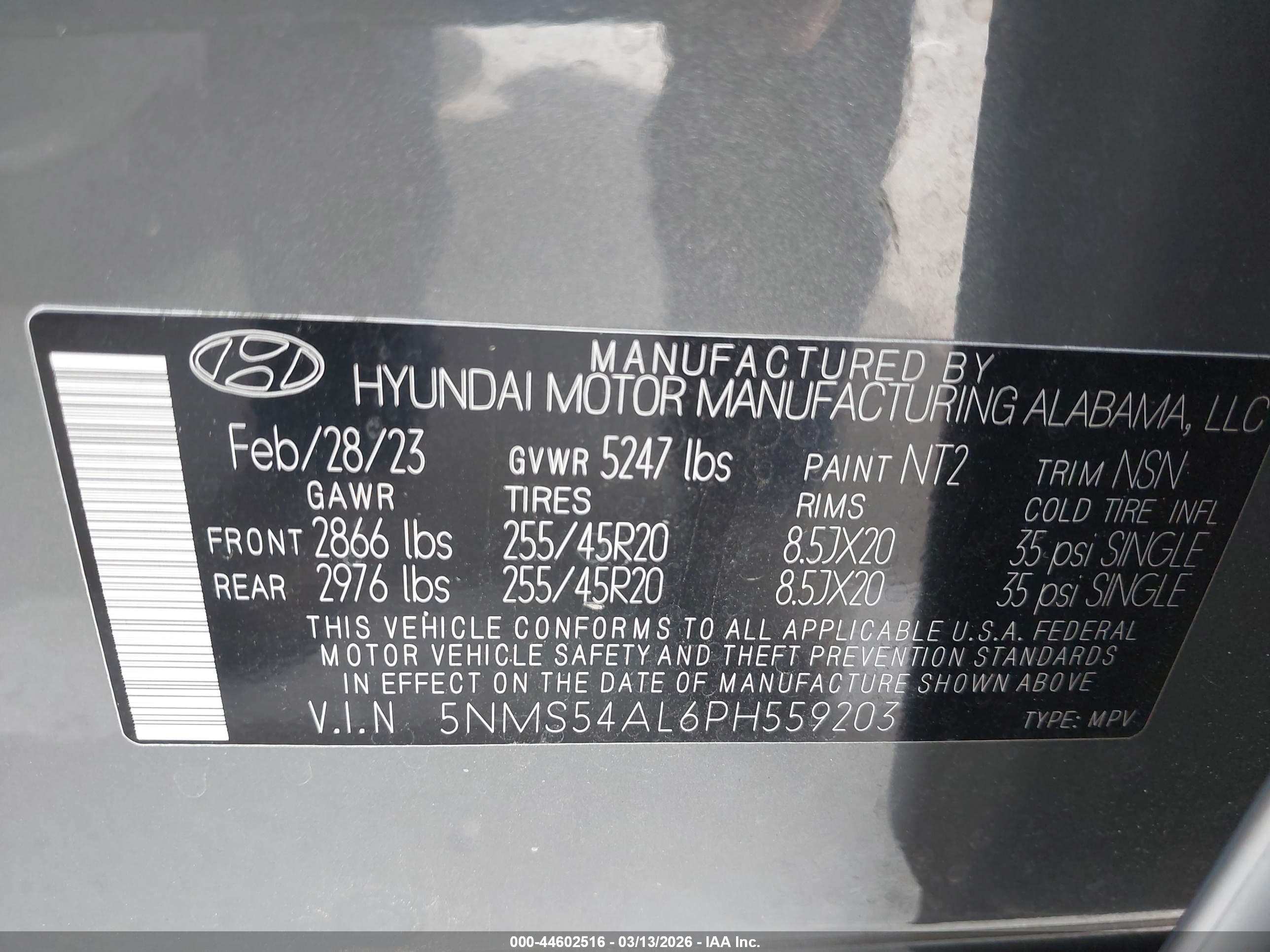 HYUNDAI SANTA image 9