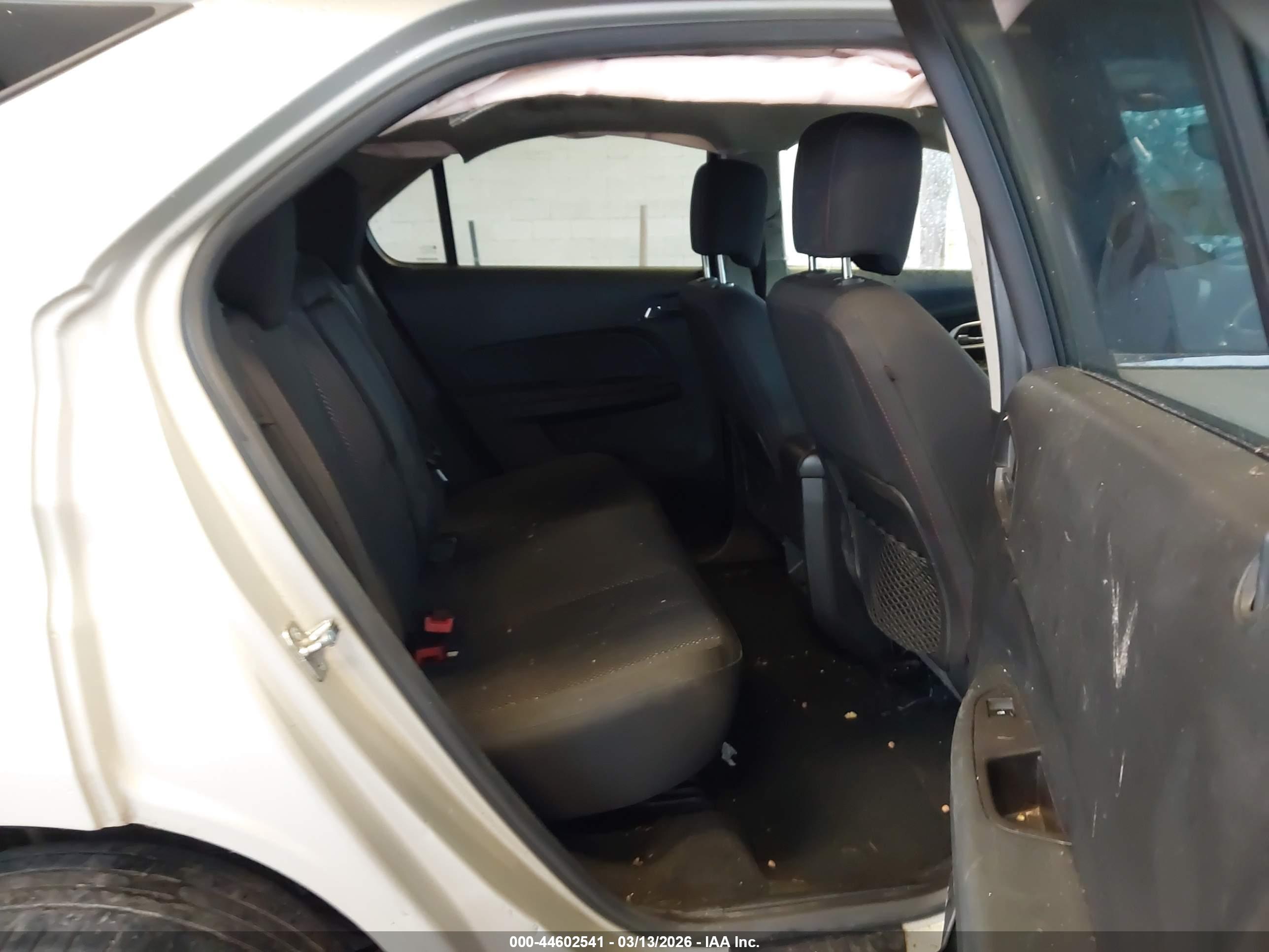 CHEVROLET EQUINOX image 8
