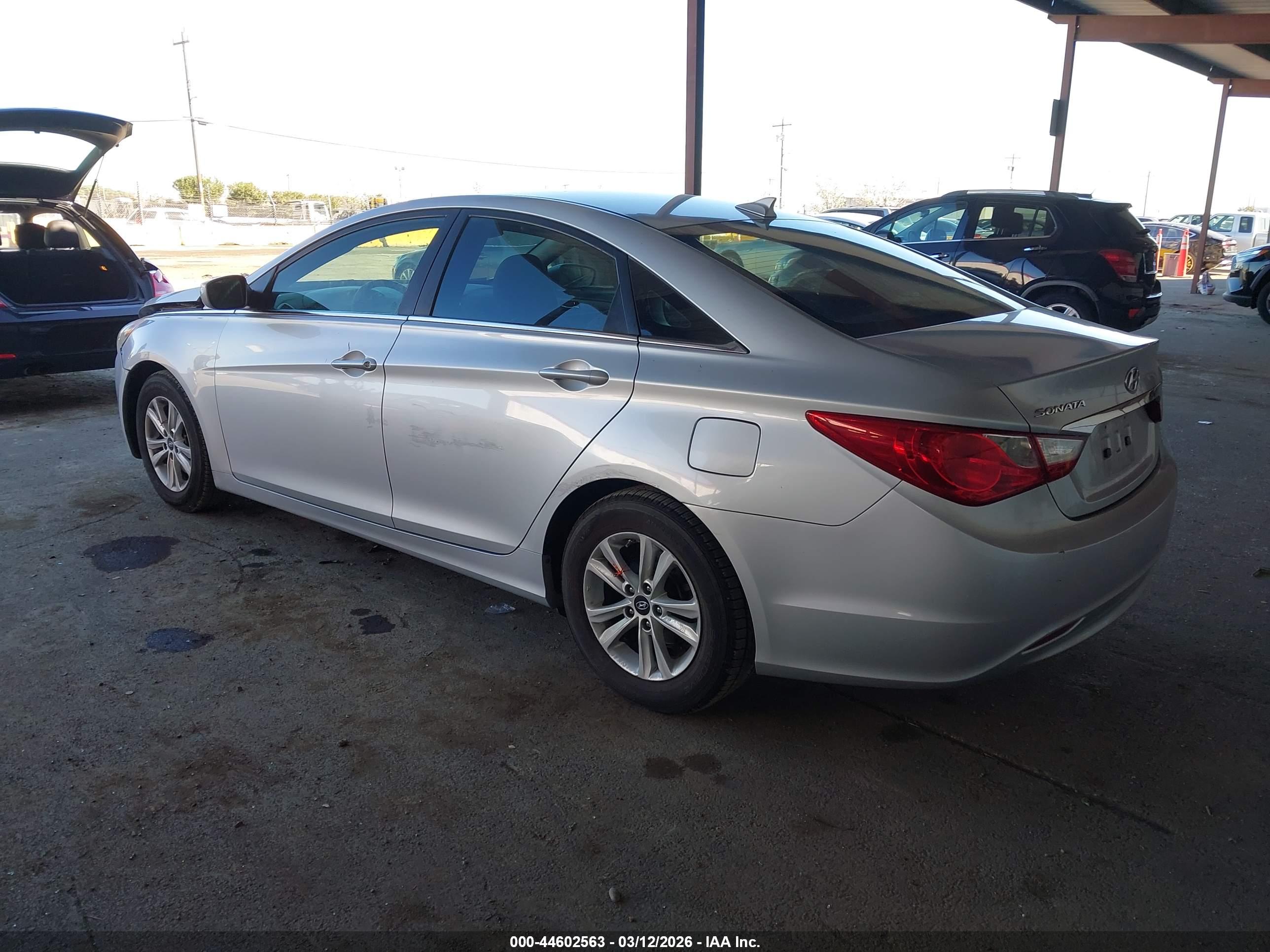 HYUNDAI SONATA image 3