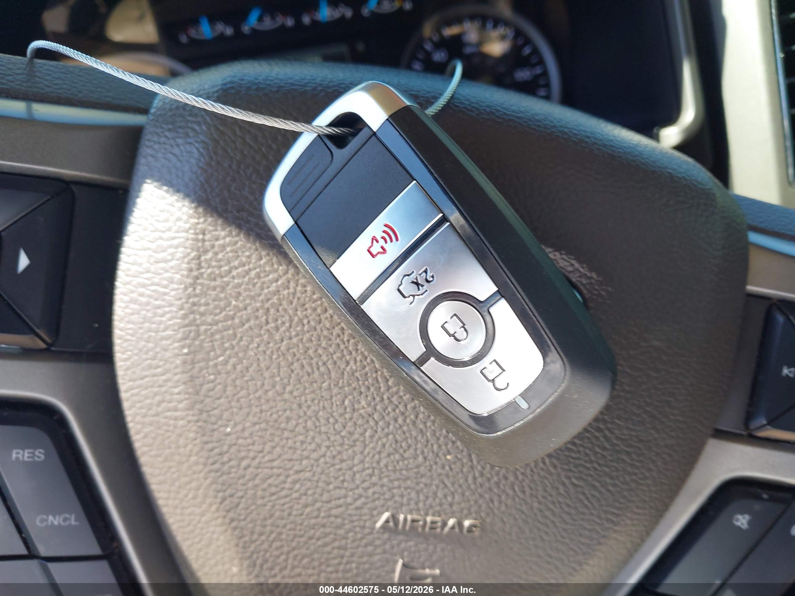 FORD EXPEDITION image 11