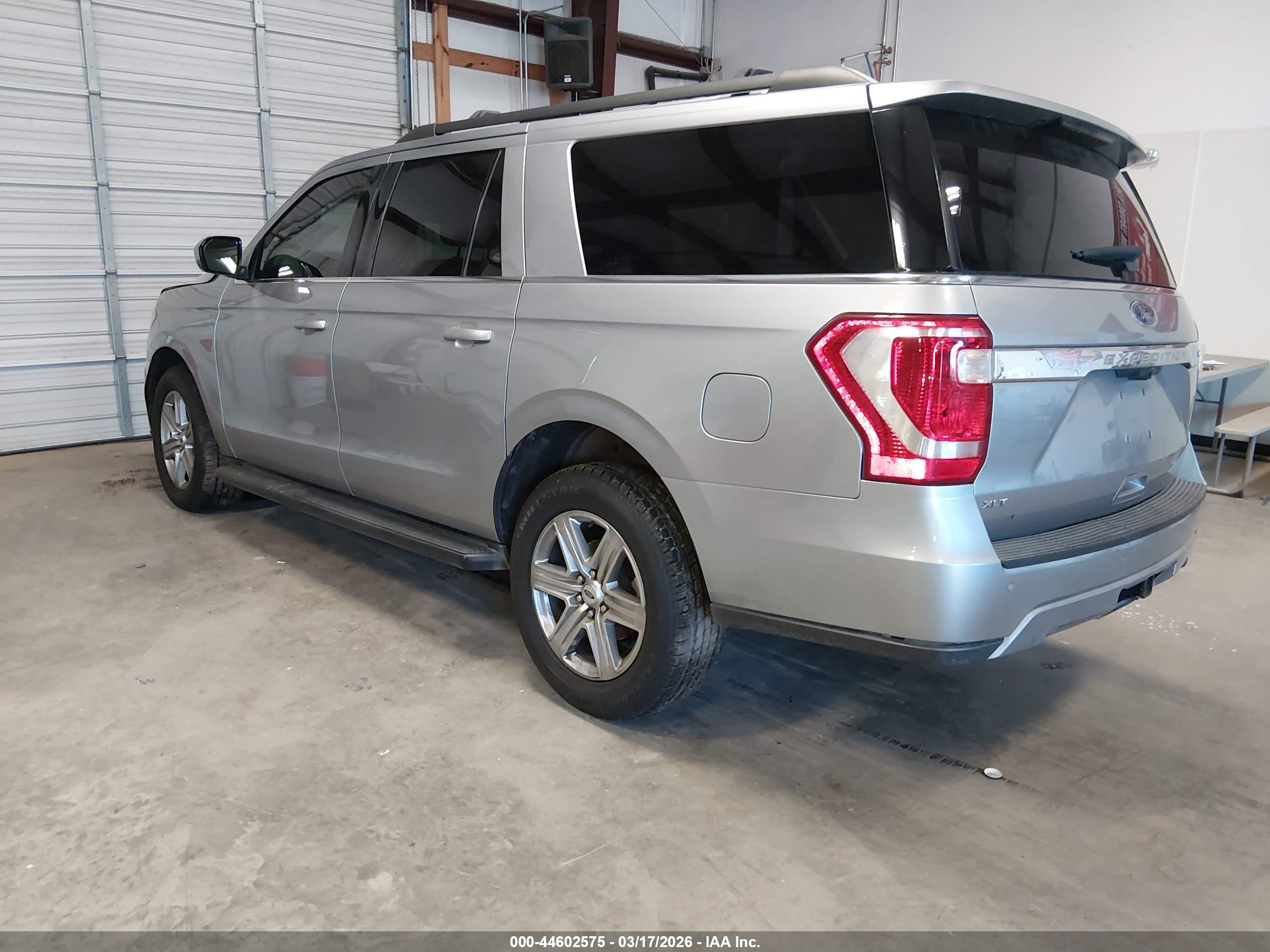 FORD EXPEDITION image 3