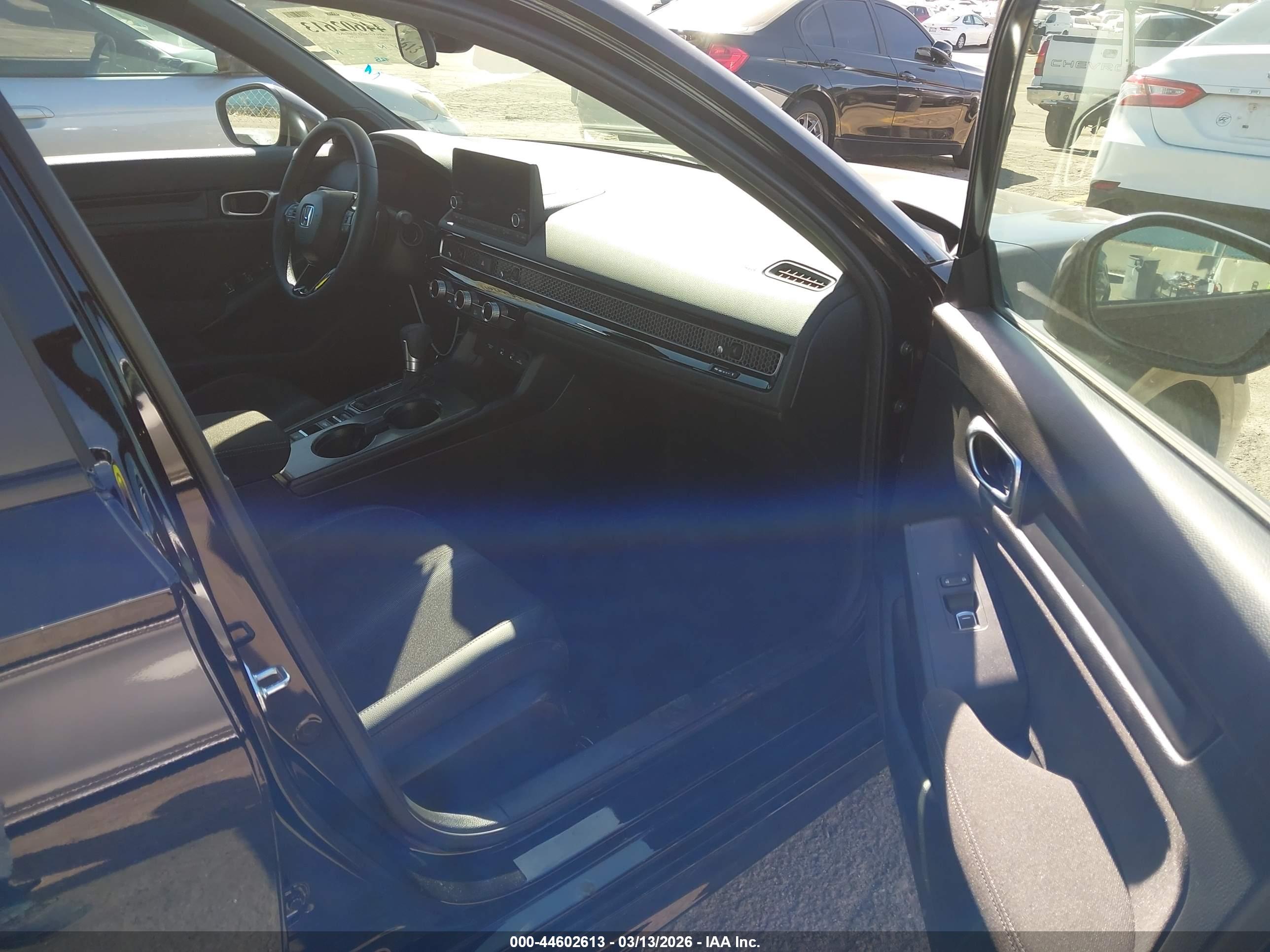 HONDA CIVIC image 5
