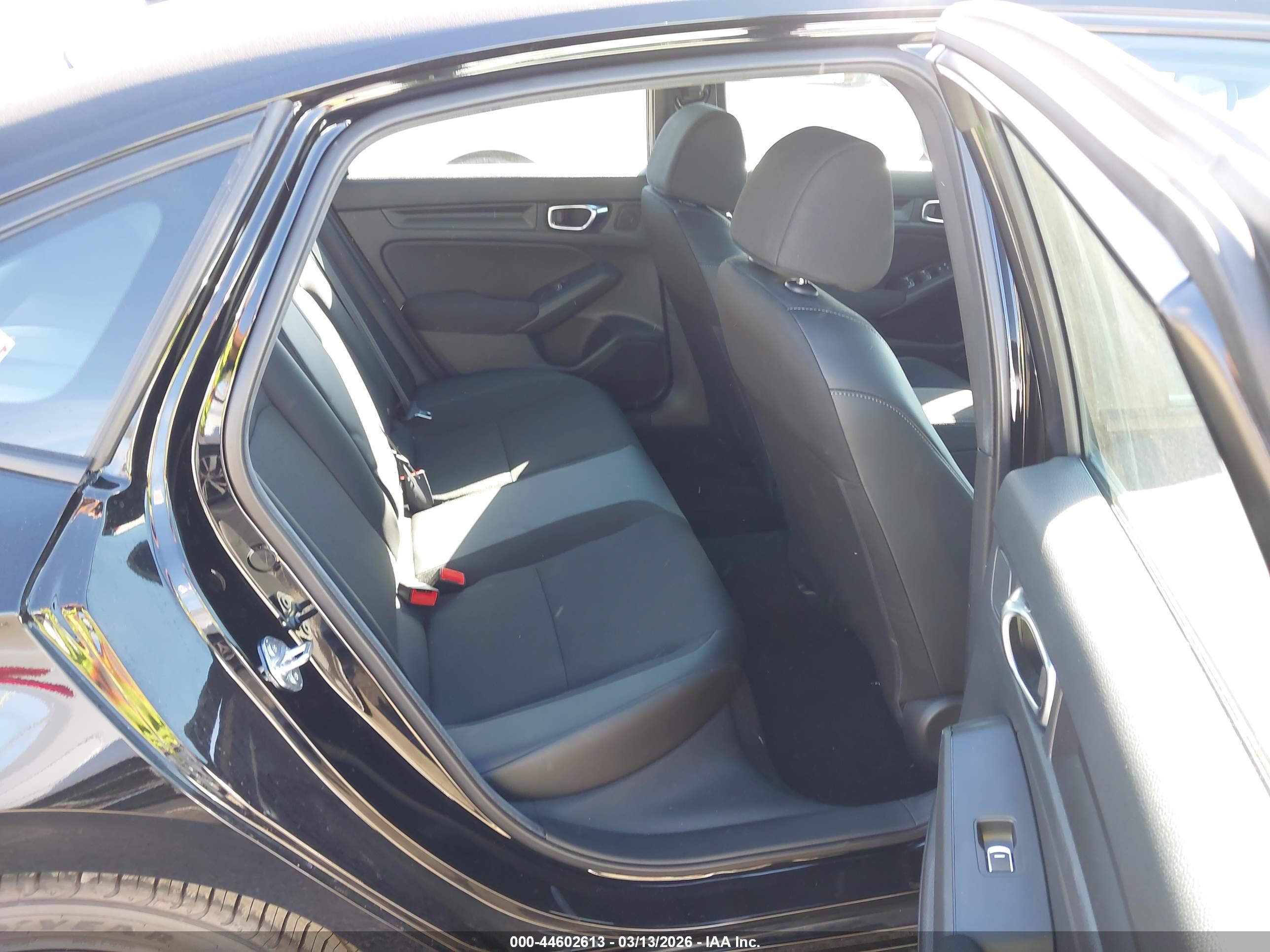 HONDA CIVIC image 8