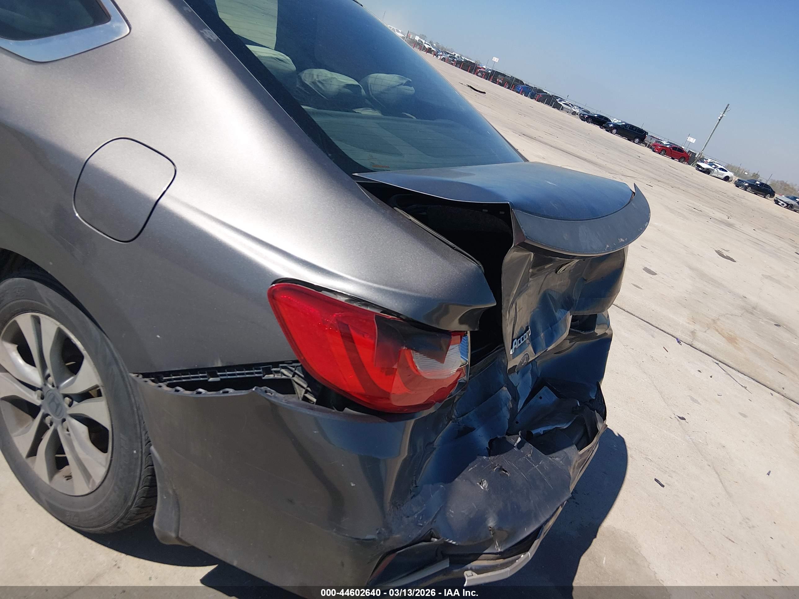 HONDA ACCORD image 6