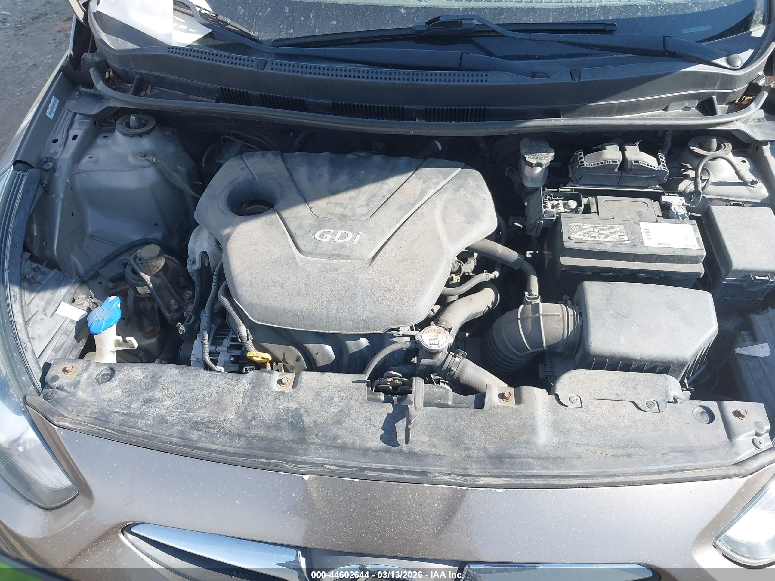 HYUNDAI ACCENT image 10
