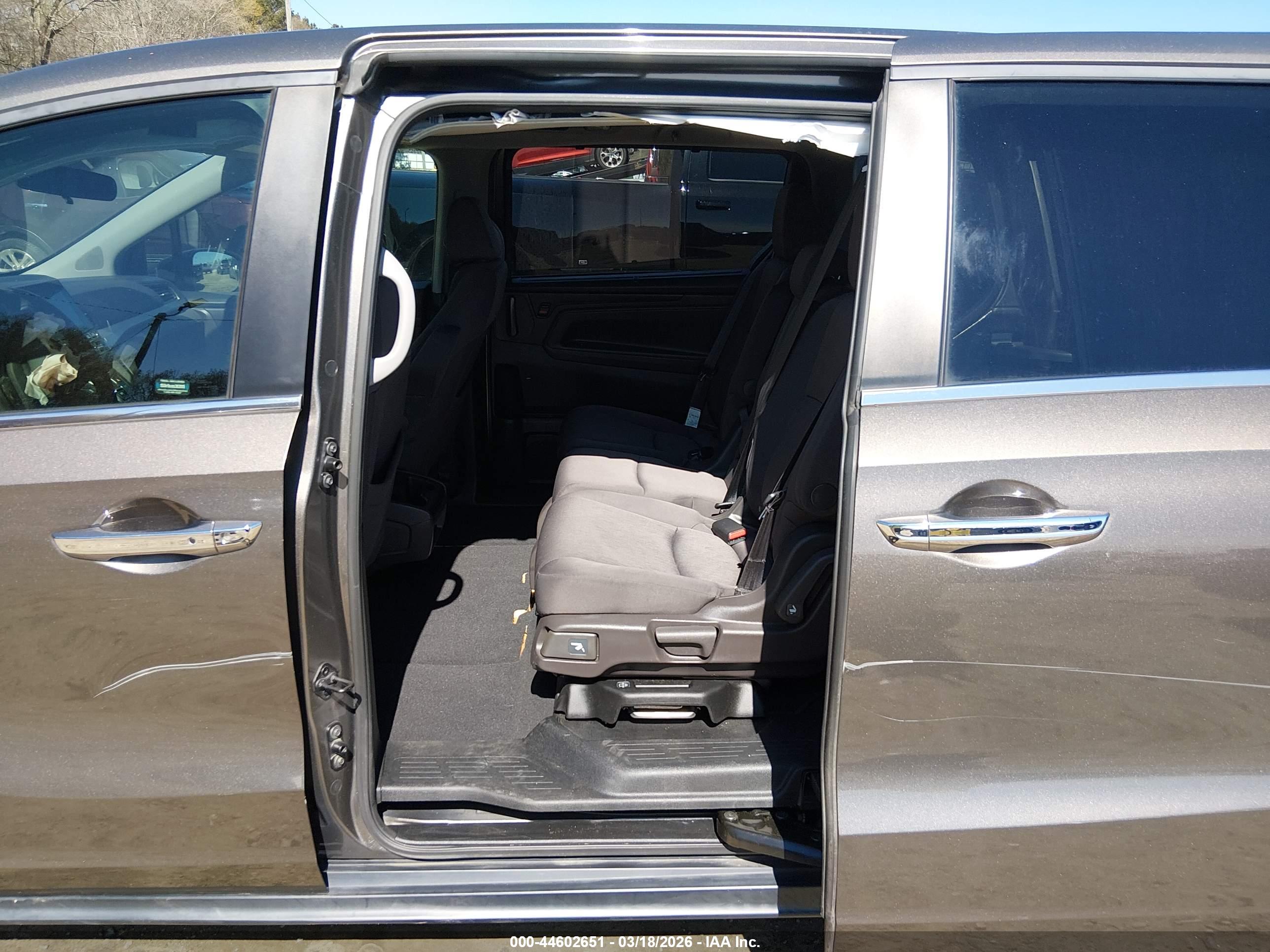 HONDA ODYSSEY image 8
