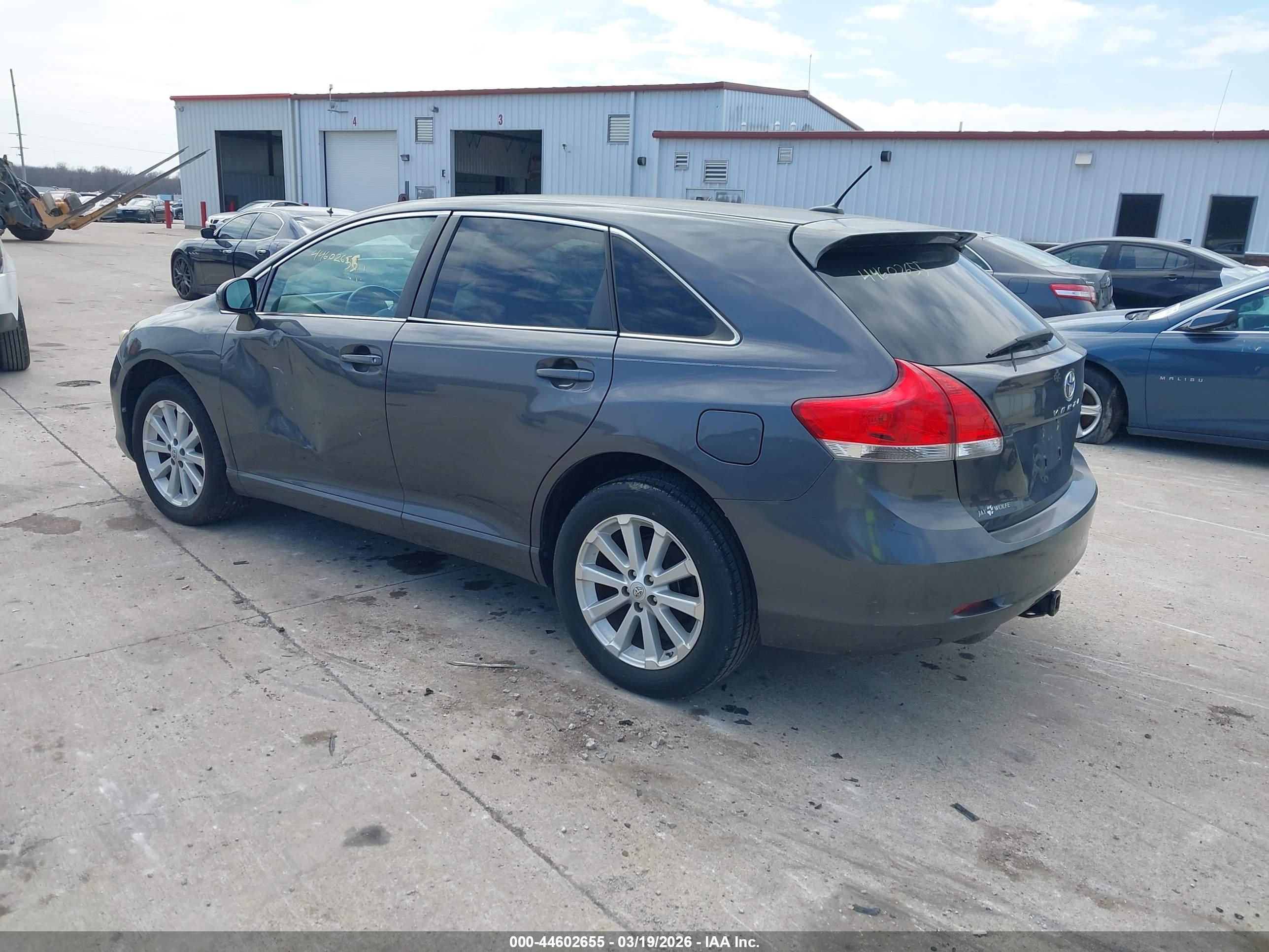 TOYOTA VENZA image 3
