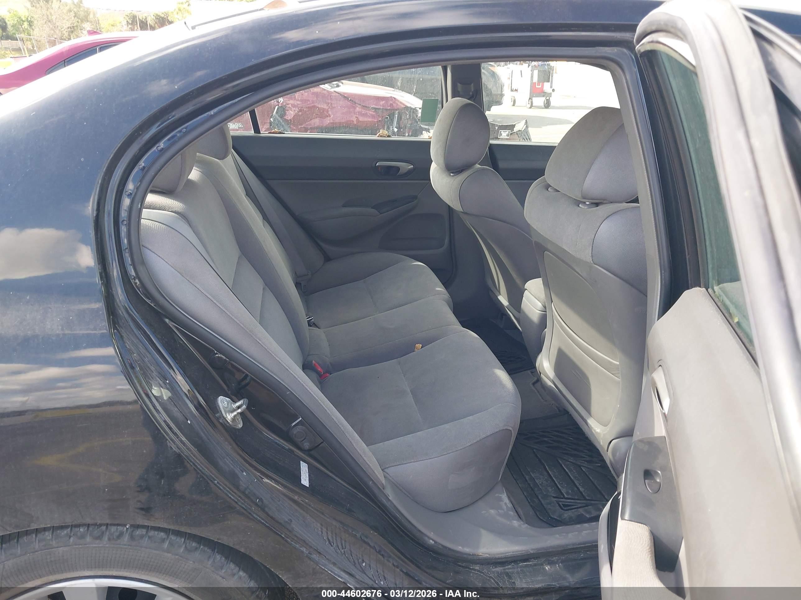 HONDA CIVIC image 8