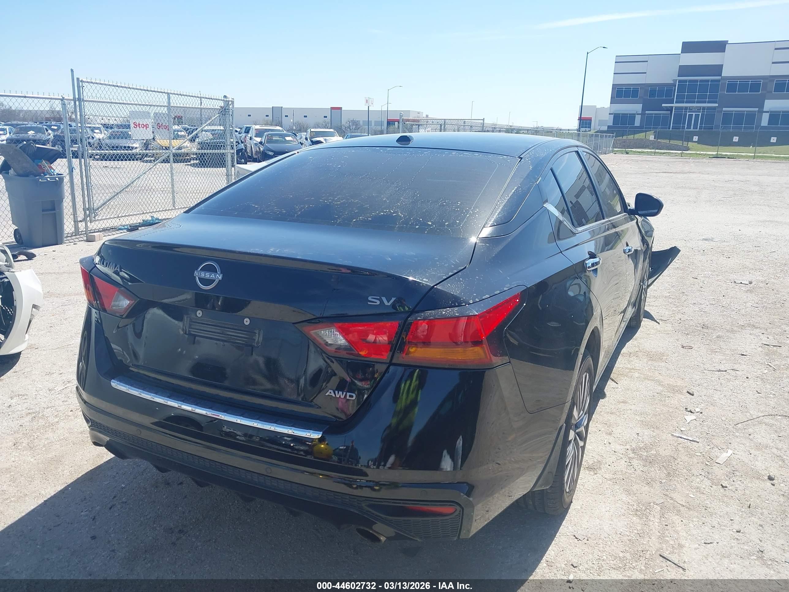 NISSAN ALTIMA image 4