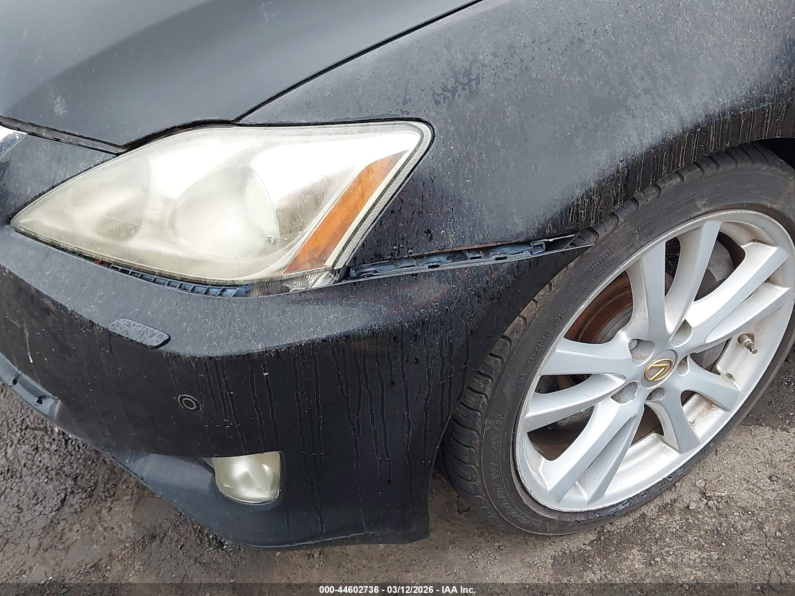 LEXUS IS image 6