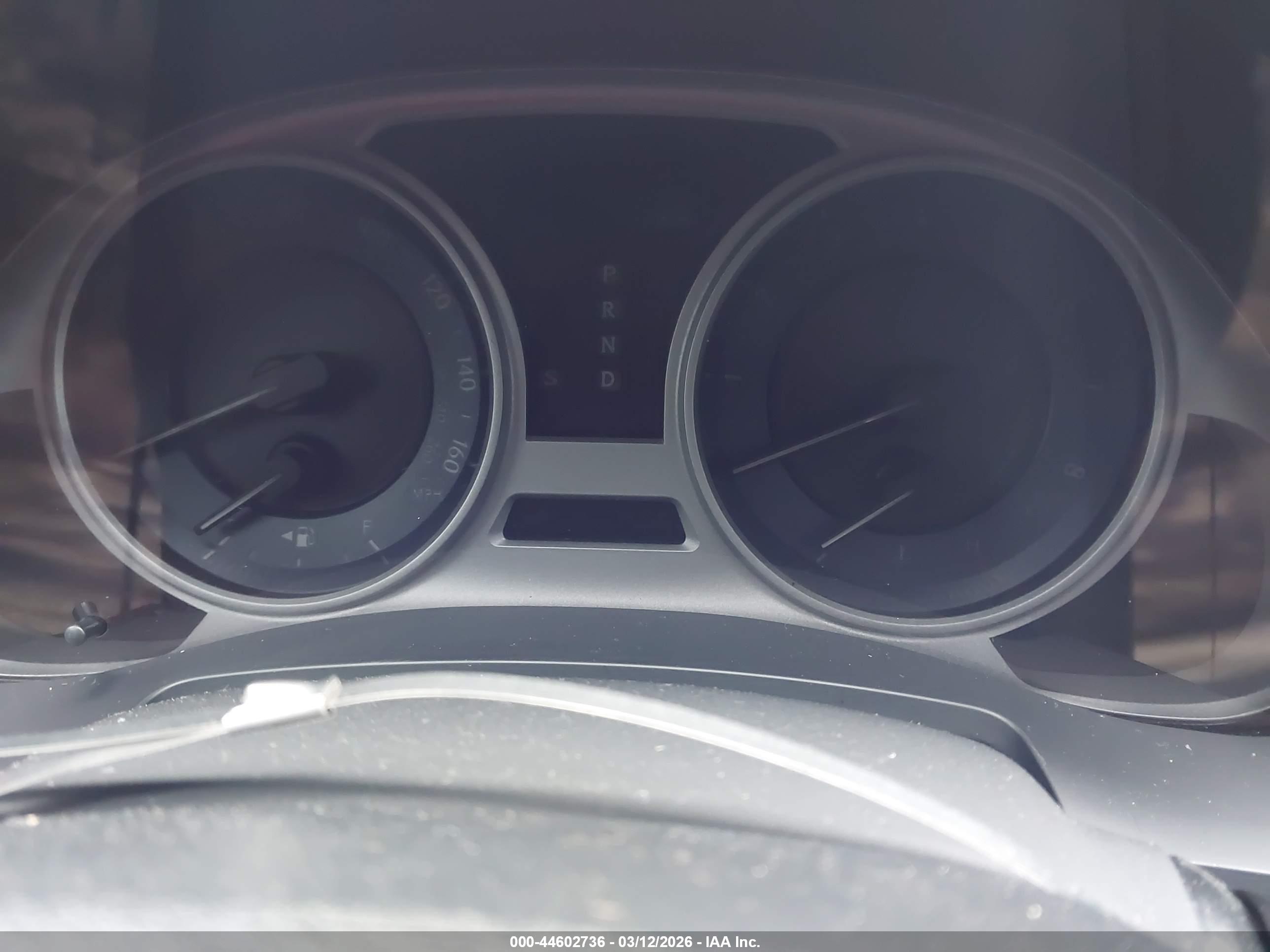 LEXUS IS image 7