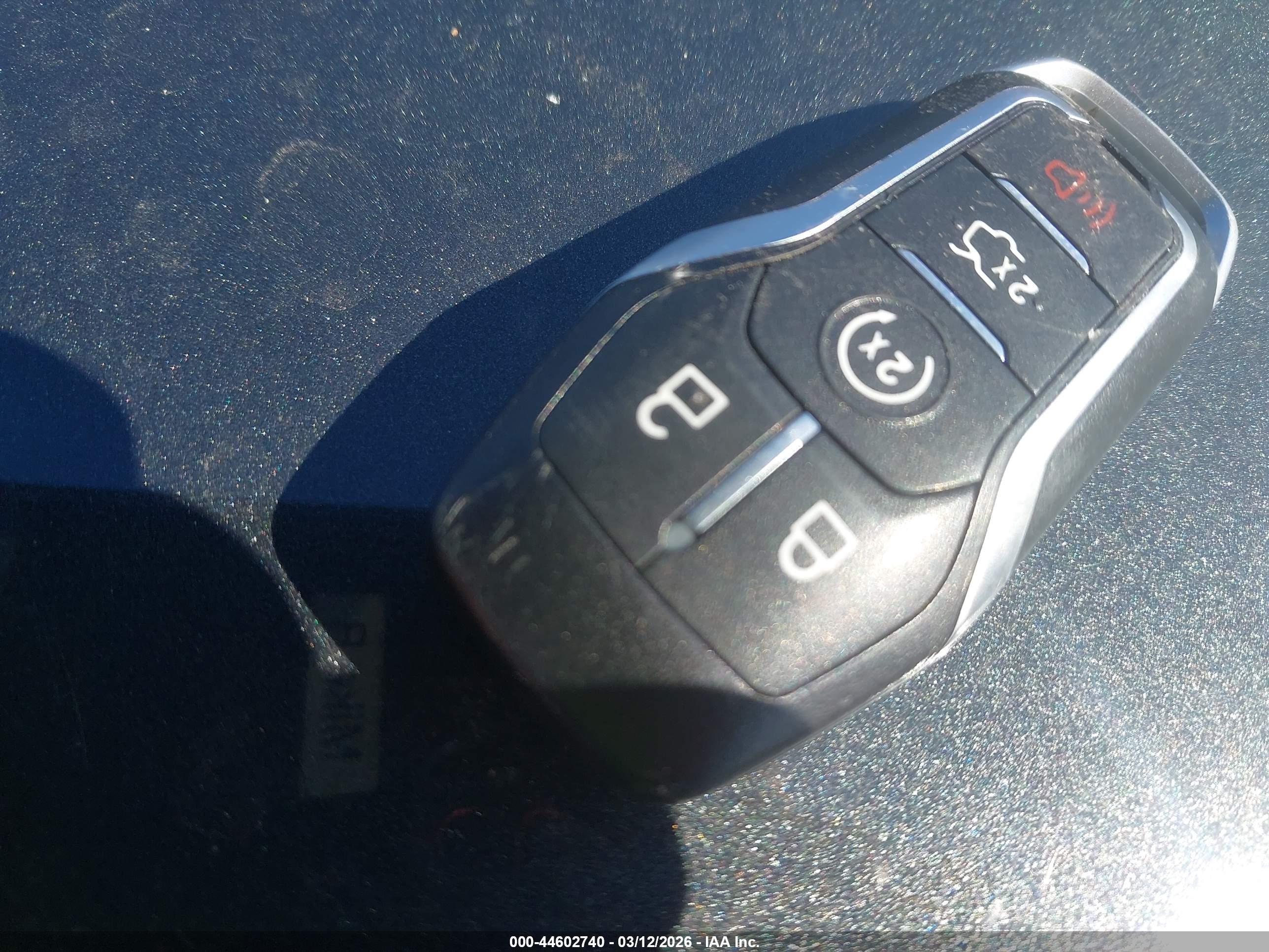 FORD FUSION image 11